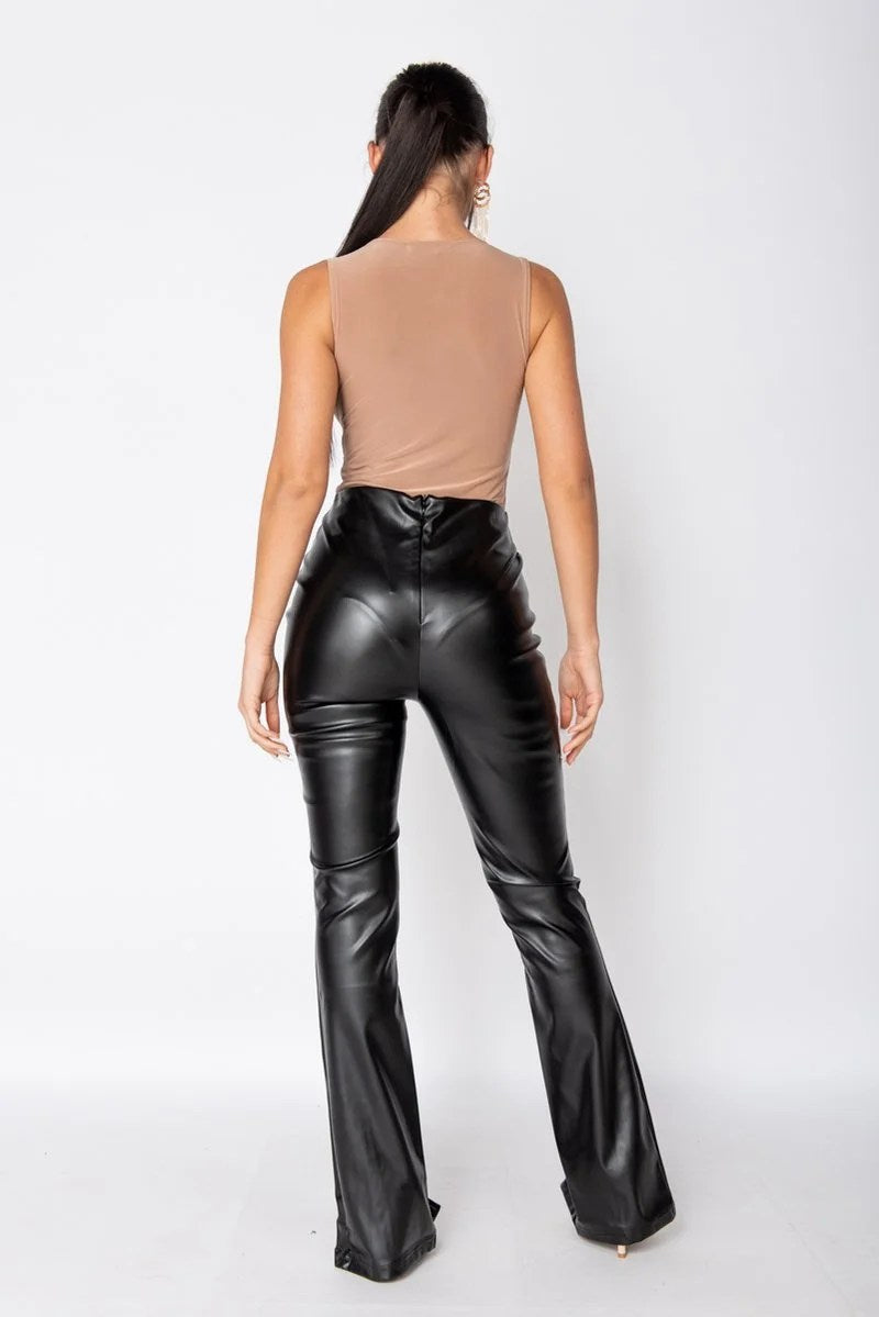 Camel sleeveless bodysuit displayed on a mannequin, showcasing its stylish design and soft fabric.