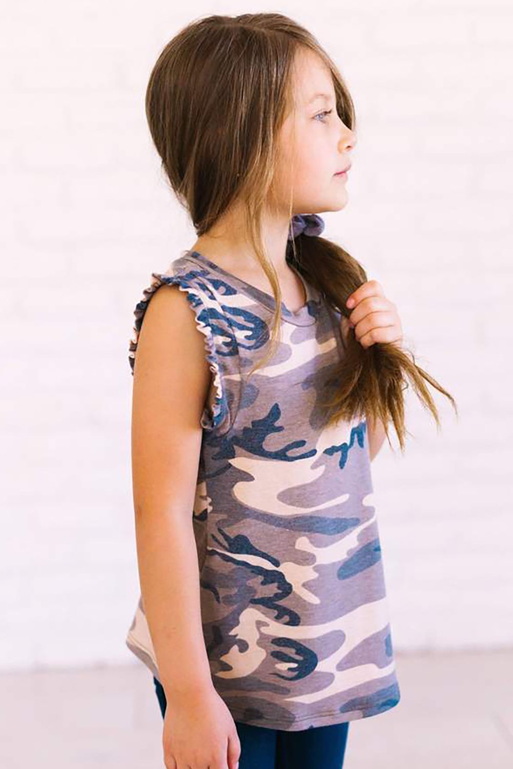 Camo Print Flounced Armholes Little Girls’ Tank featuring ruffled sleeves and a trendy camouflage design, perfect for active girls.