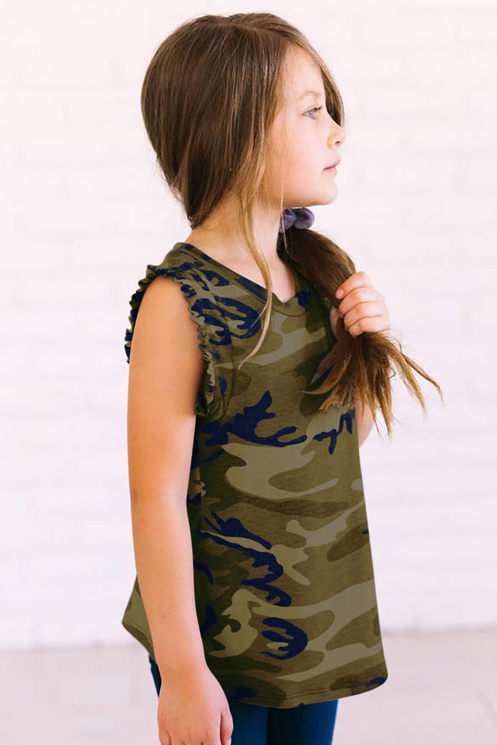 Camo Print Flounced Armholes Little Girls’ Tank featuring ruffled sleeves and a trendy camouflage design, perfect for active girls.