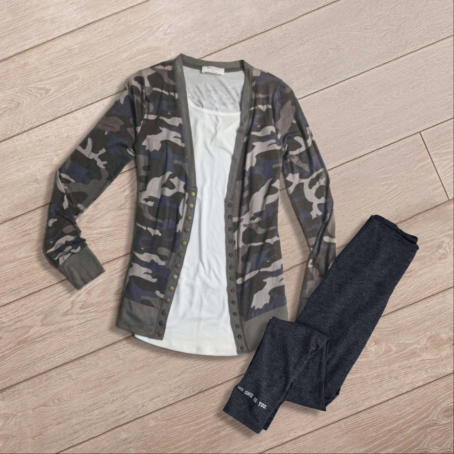 A stylish camouflage print snap button cardigan displayed on a mannequin, featuring a trendy design and casual fit.