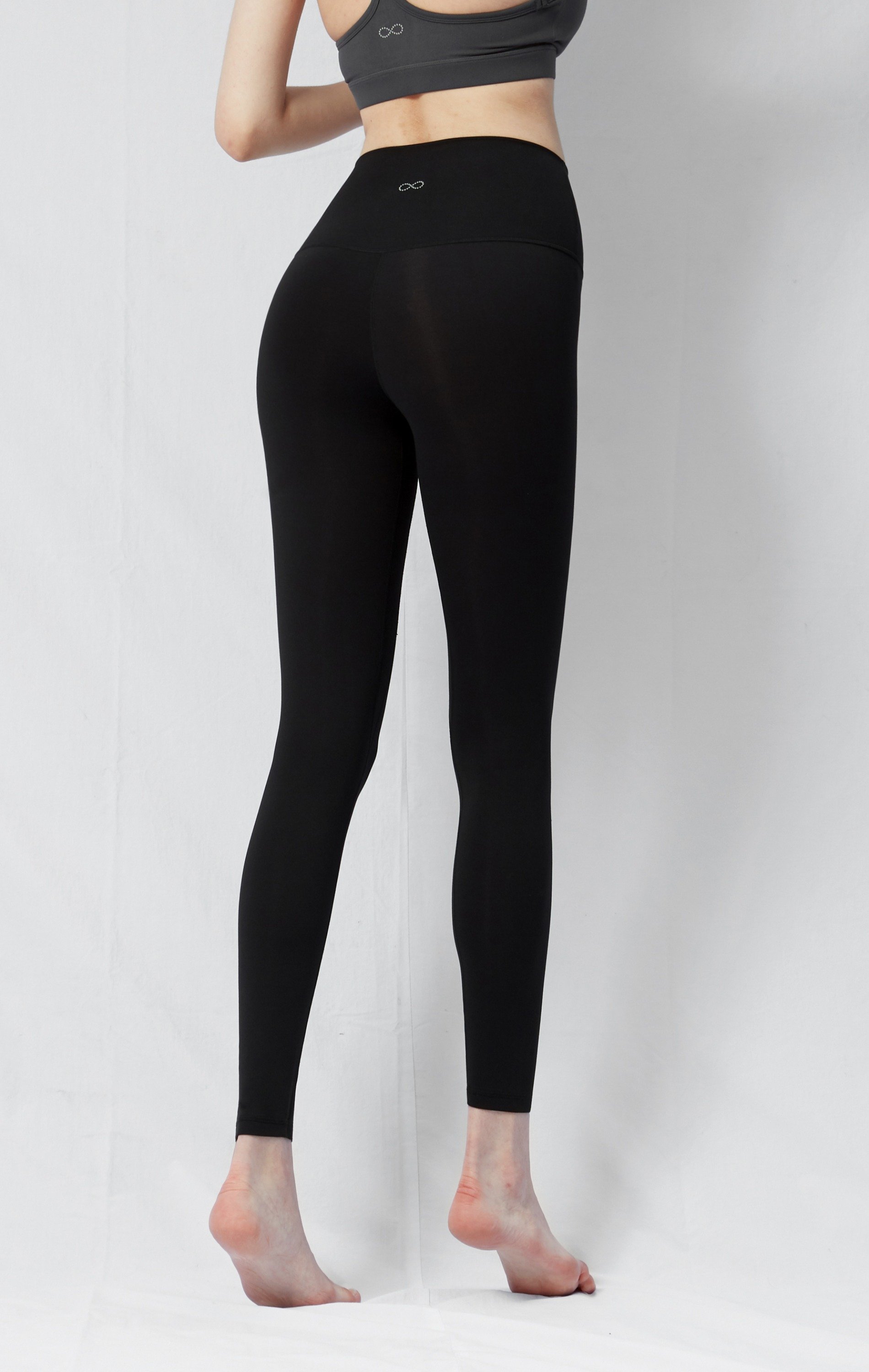 Compass HR Coziplex™ Leggings 26" featuring high rise design and soft fabric, ideal for yoga and lounging.