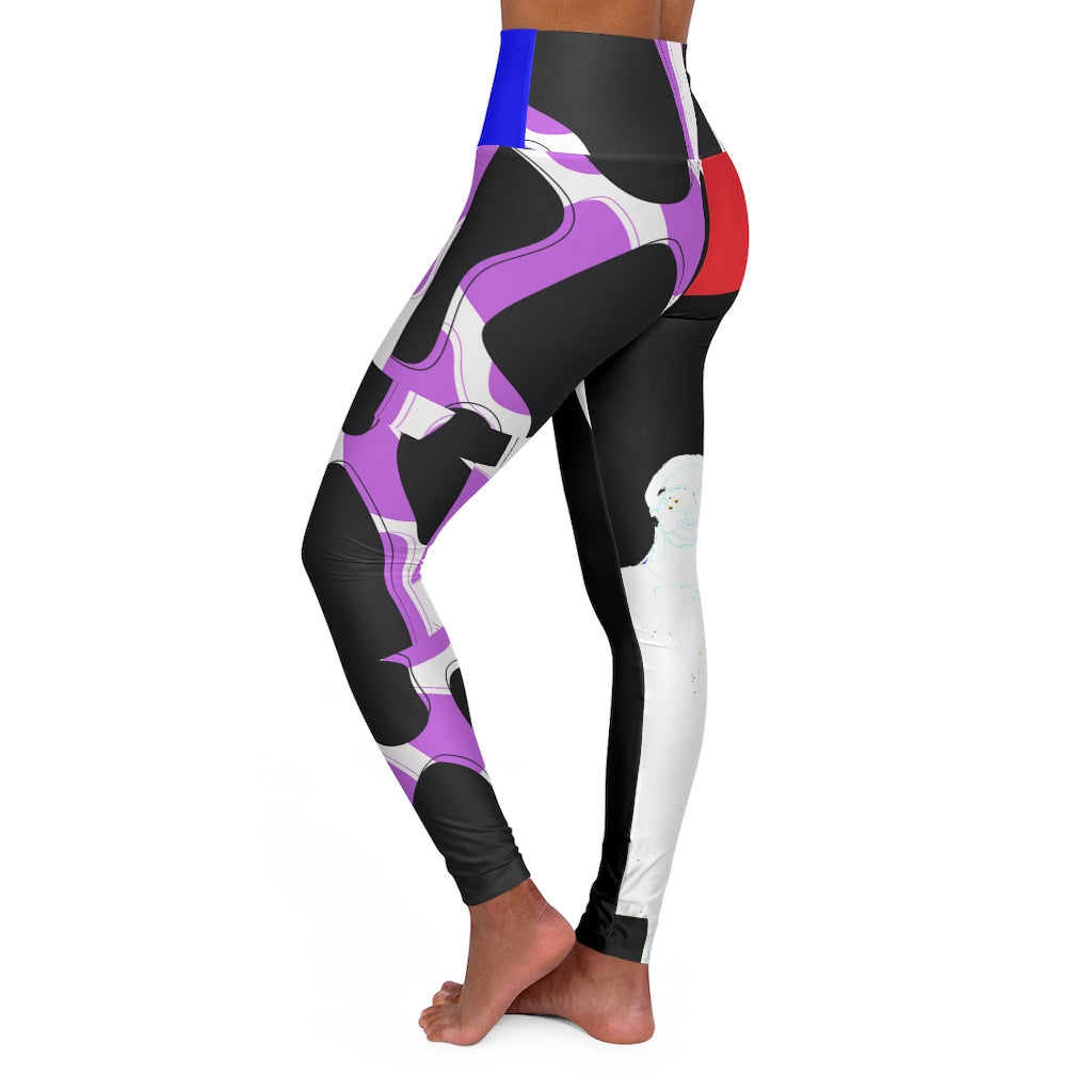 Connected Yoga Legging bythelionbody in a stylish design, featuring a high-waisted fit and color-matched seams, perfect for workouts and casual wear.