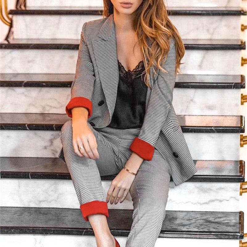 Conmoto autumn winter 2019 checkered blazer for women, featuring a triple breasted closure and notched collar, perfect for office wear.