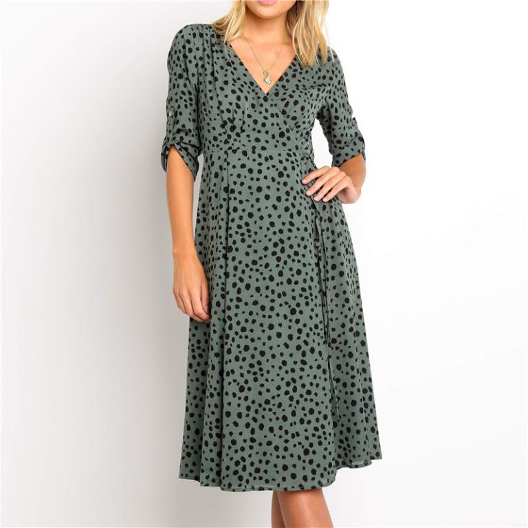 Conmoto winter 2019 elegant long party dress for women, featuring a V-neck, half sleeves, and mid-calf length in a vintage style.