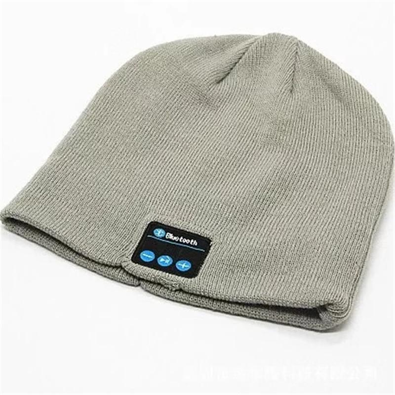 A stylish winter hat with built-in Bluetooth earphones, perfect for cycling and outdoor activities, featuring a soft knit design and ergonomic controls.