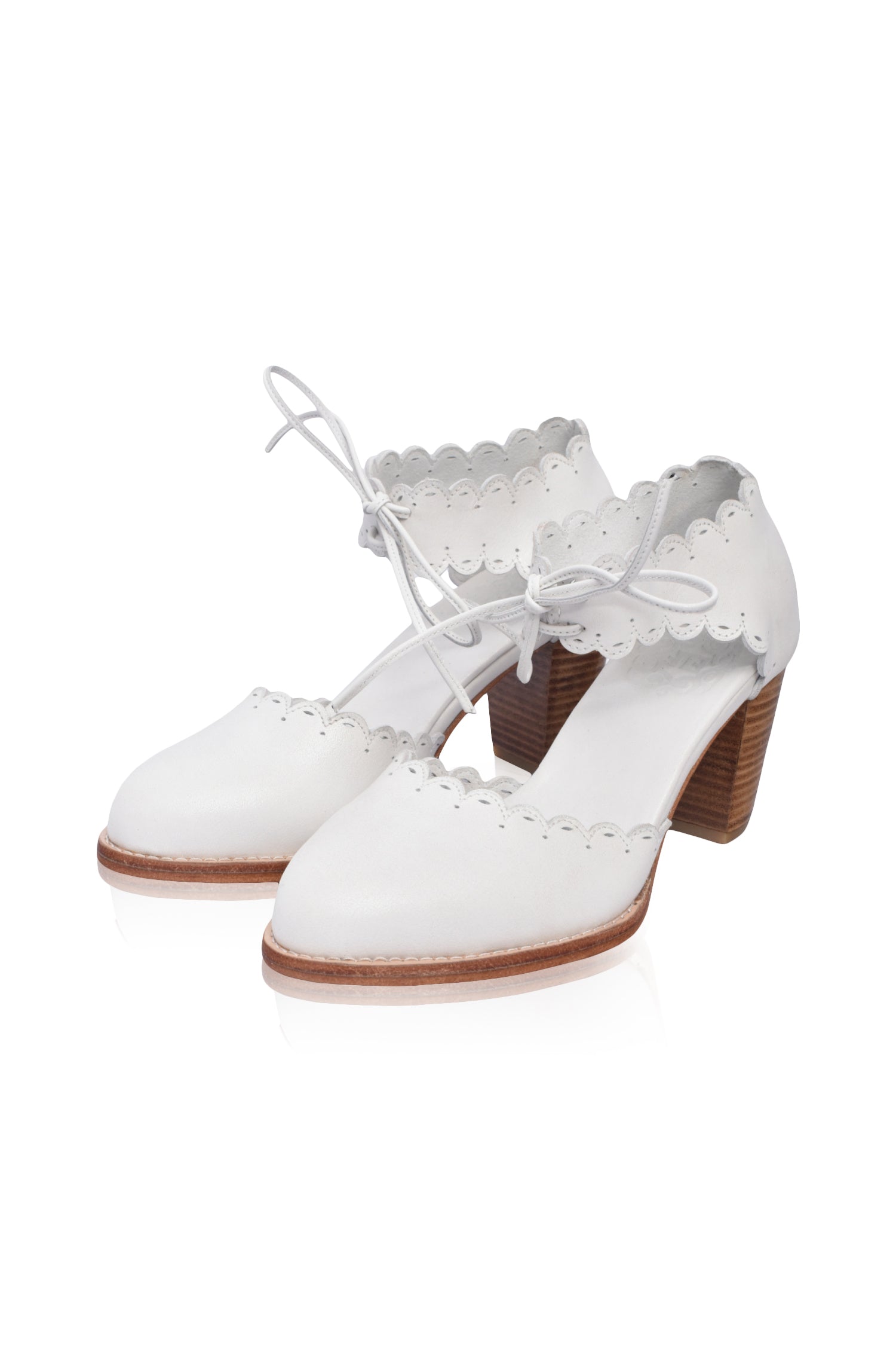 Elegant Dance Queen Heels with scalloped edges and almond toe design, perfect for dancing nights.