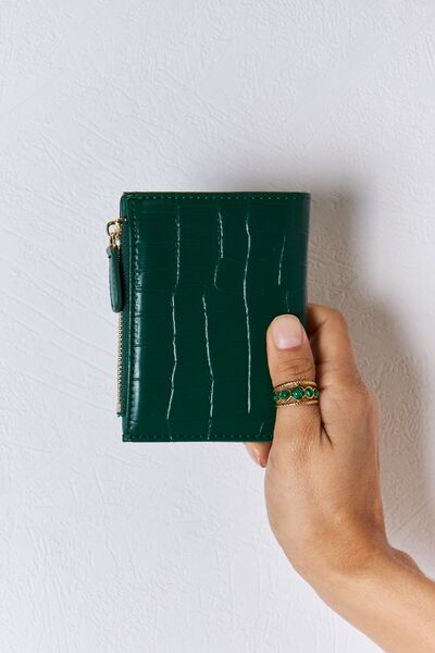 David Jones Texture PU Leather Mini Wallet in stylish design, showcasing its unique texture and compact size.