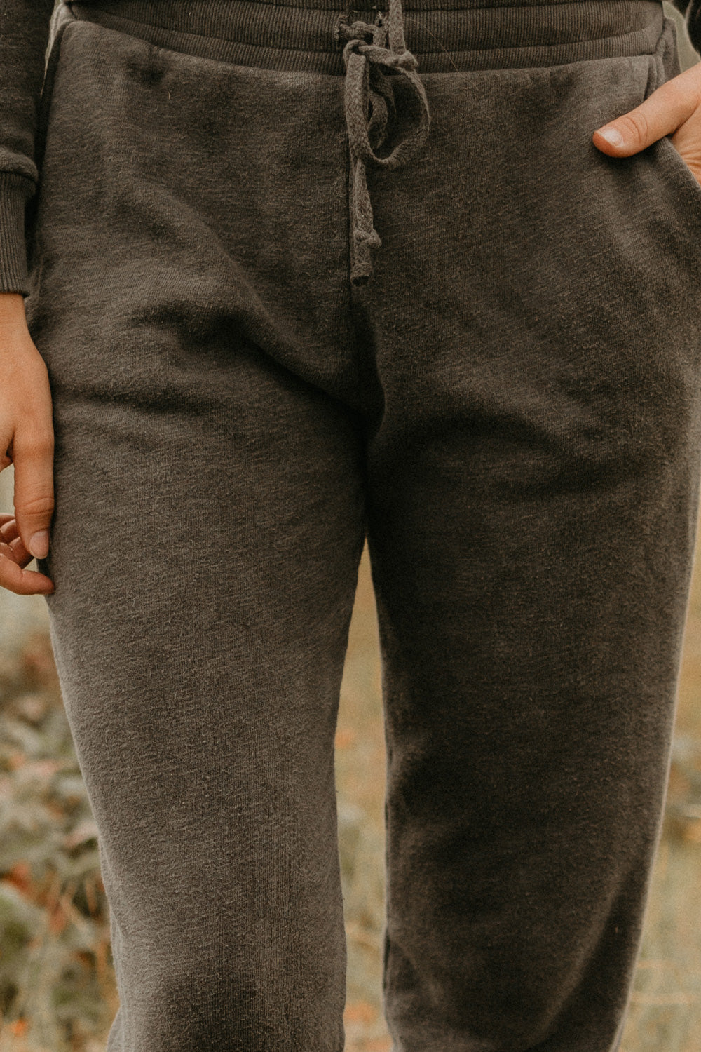 Day Break Joggers 2.0 in Ivory, Blue, and Vintage Black, made from lightweight organic cotton, showcasing a vintage-inspired design.