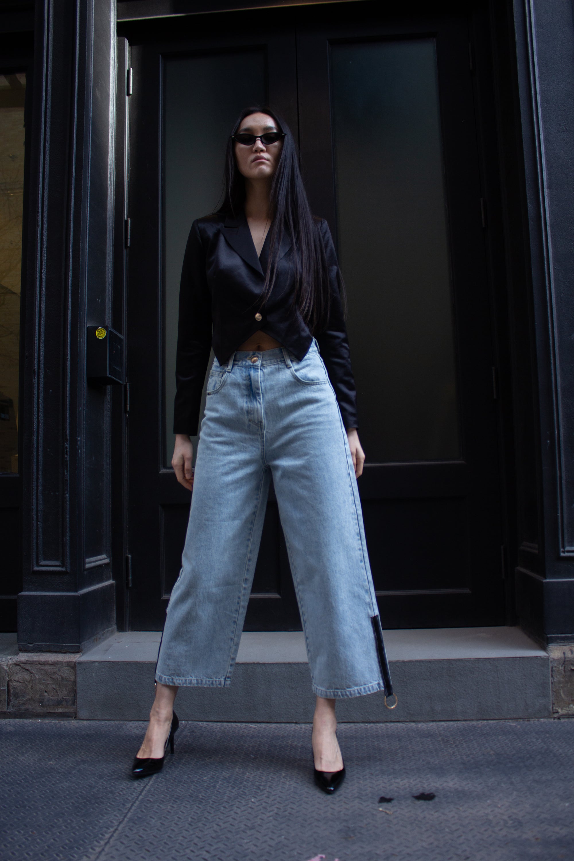 Demi Straight Cut Jeans displayed on a mannequin, showcasing the straight cut and 100% cotton fabric.