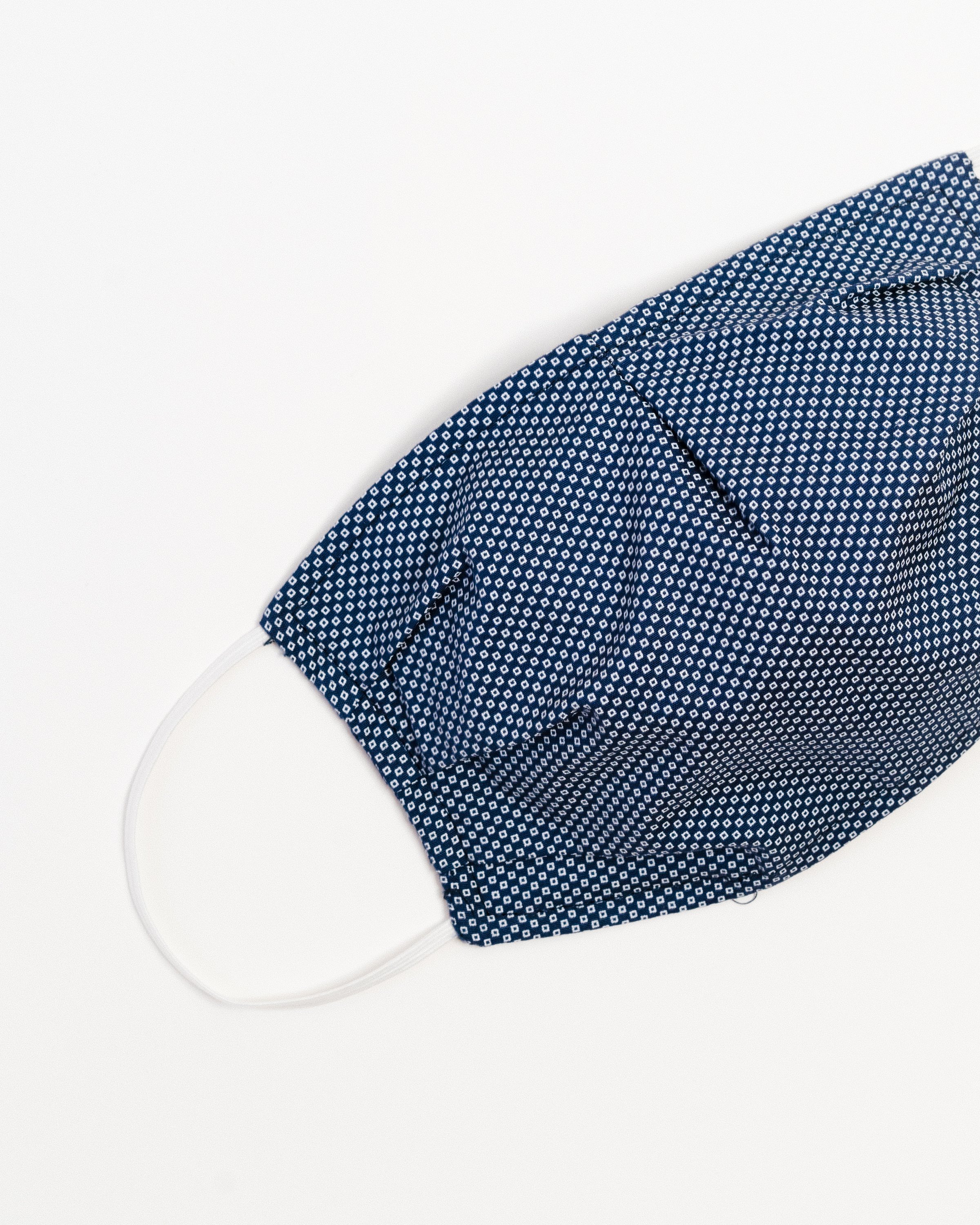 Downtown Dot face mask featuring stylish prints, made from breathable 100% cotton with a filter pocket.