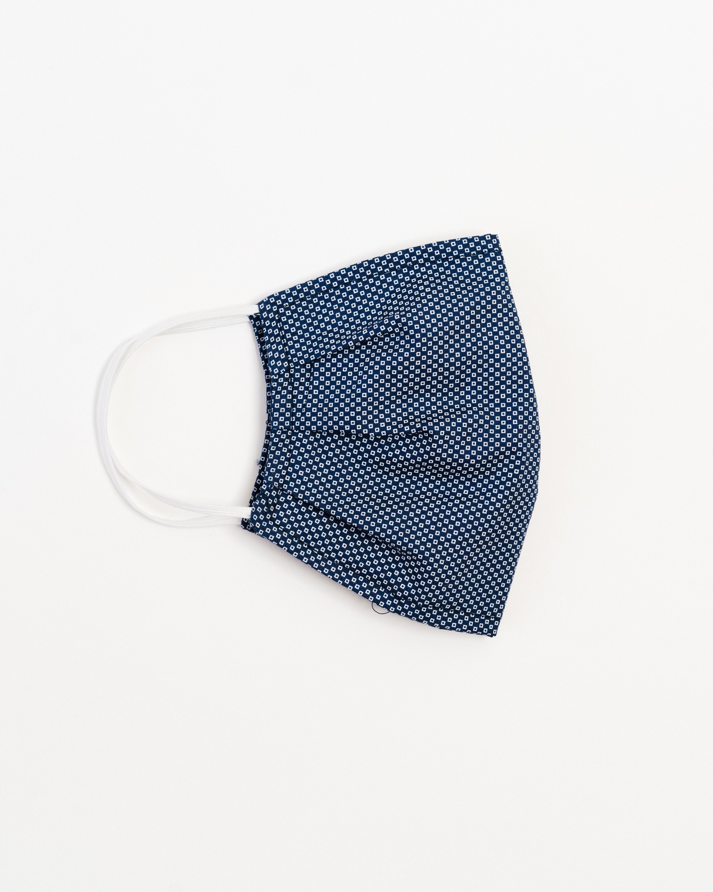 Downtown Dot face mask featuring stylish prints, made from breathable 100% cotton with a filter pocket.