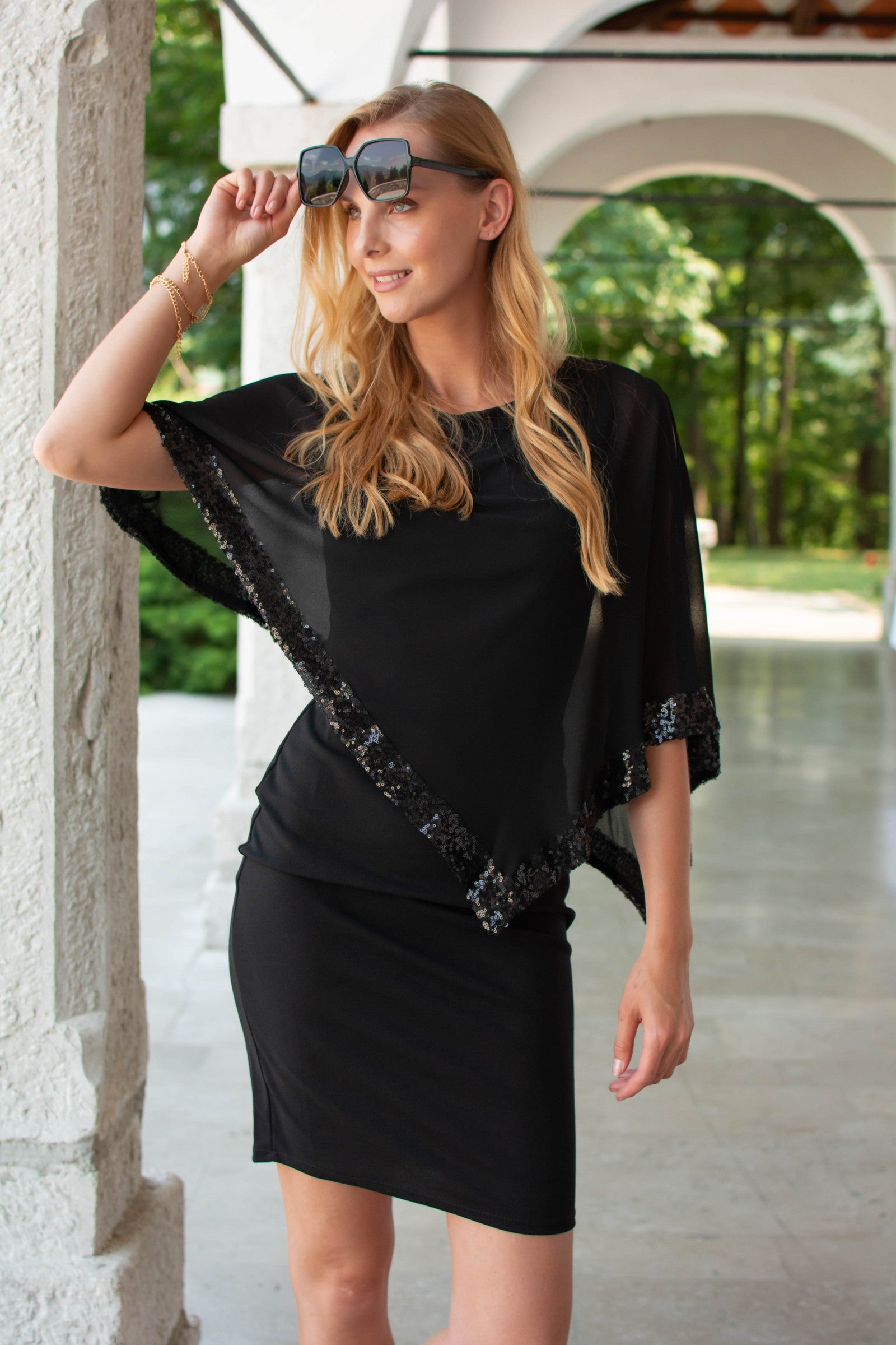 DRESS ARLET - BLACK, a chic short dress featuring a round collar, invisible back zipper, and glittery translucent fabric, perfect for special occasions.