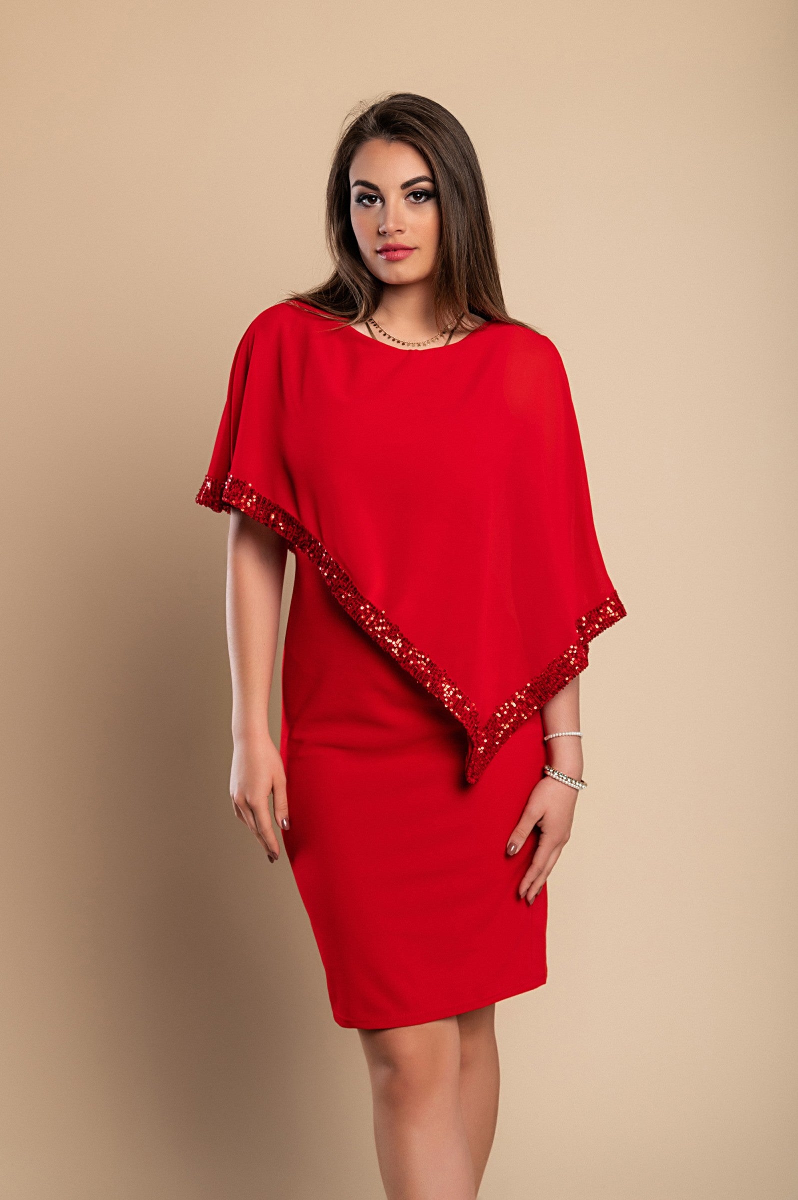 DRESS ARLET in red, a short elegant dress with a round collar and glittery translucent fabric, featuring an invisible back zipper.