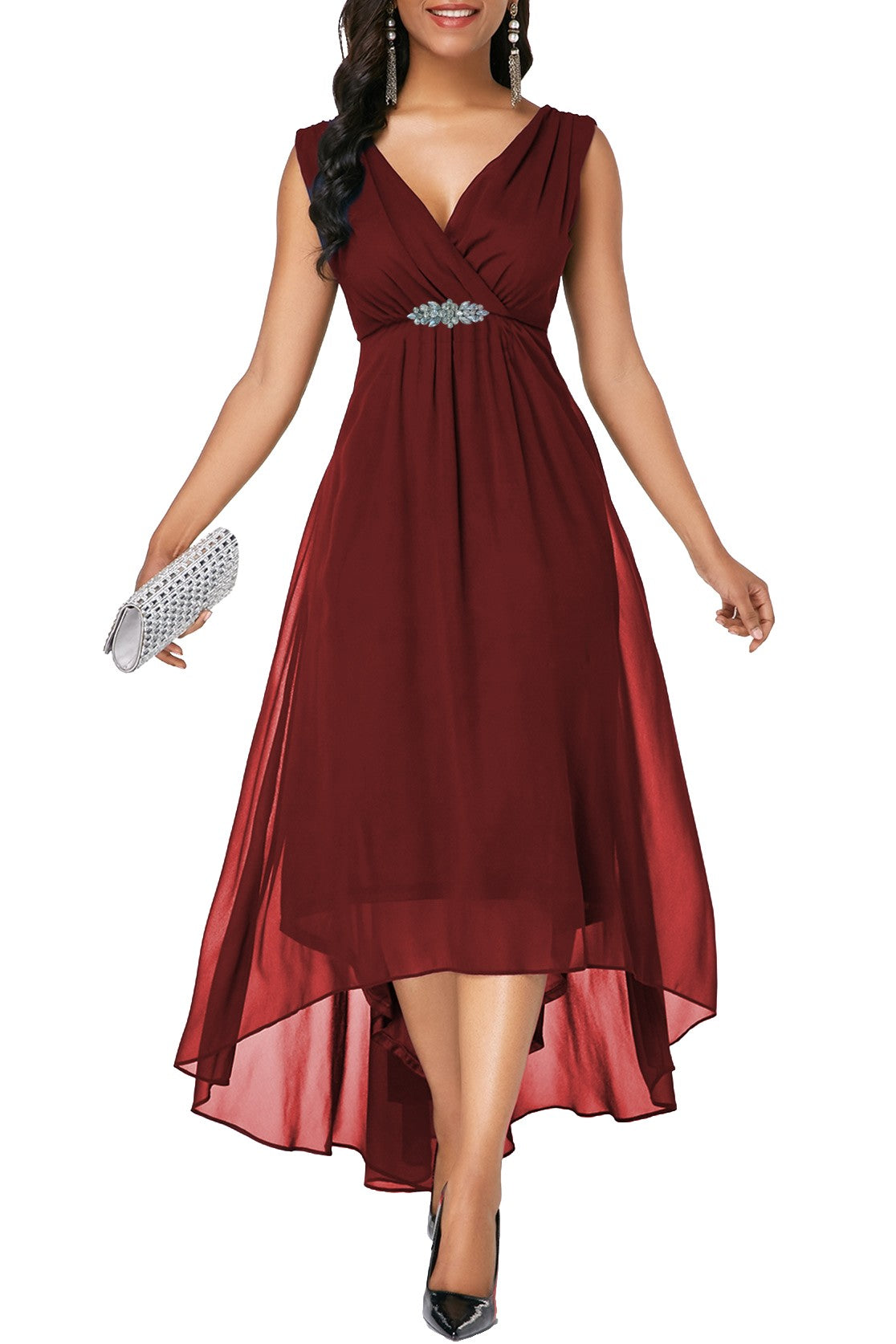 DRESS GRACIANA - BORDO, a seductive occasion dress featuring a beautiful cleavage design, flowy translucent fabric, and crystal decor.