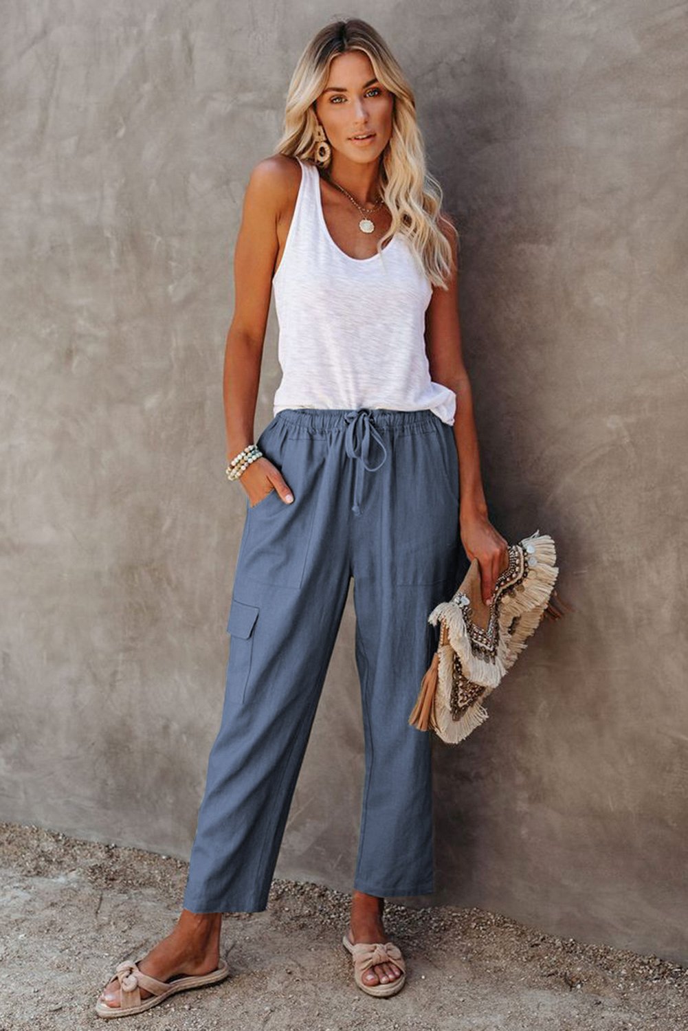 Driven Linen Blend Pocketed Cargo Pants showcasing a relaxed fit, elastic drawstring waistband, and casual cargo pockets in a stylish design.