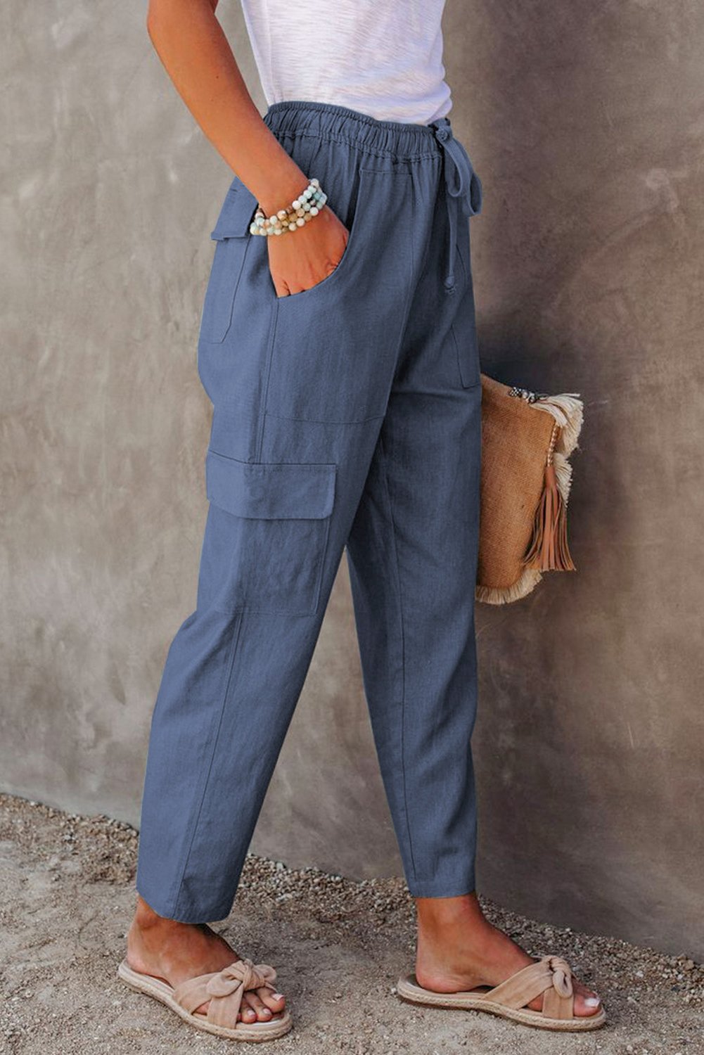 Driven Linen Blend Pocketed Cargo Pants showcasing a relaxed fit, elastic drawstring waistband, and casual cargo pockets in a stylish design.