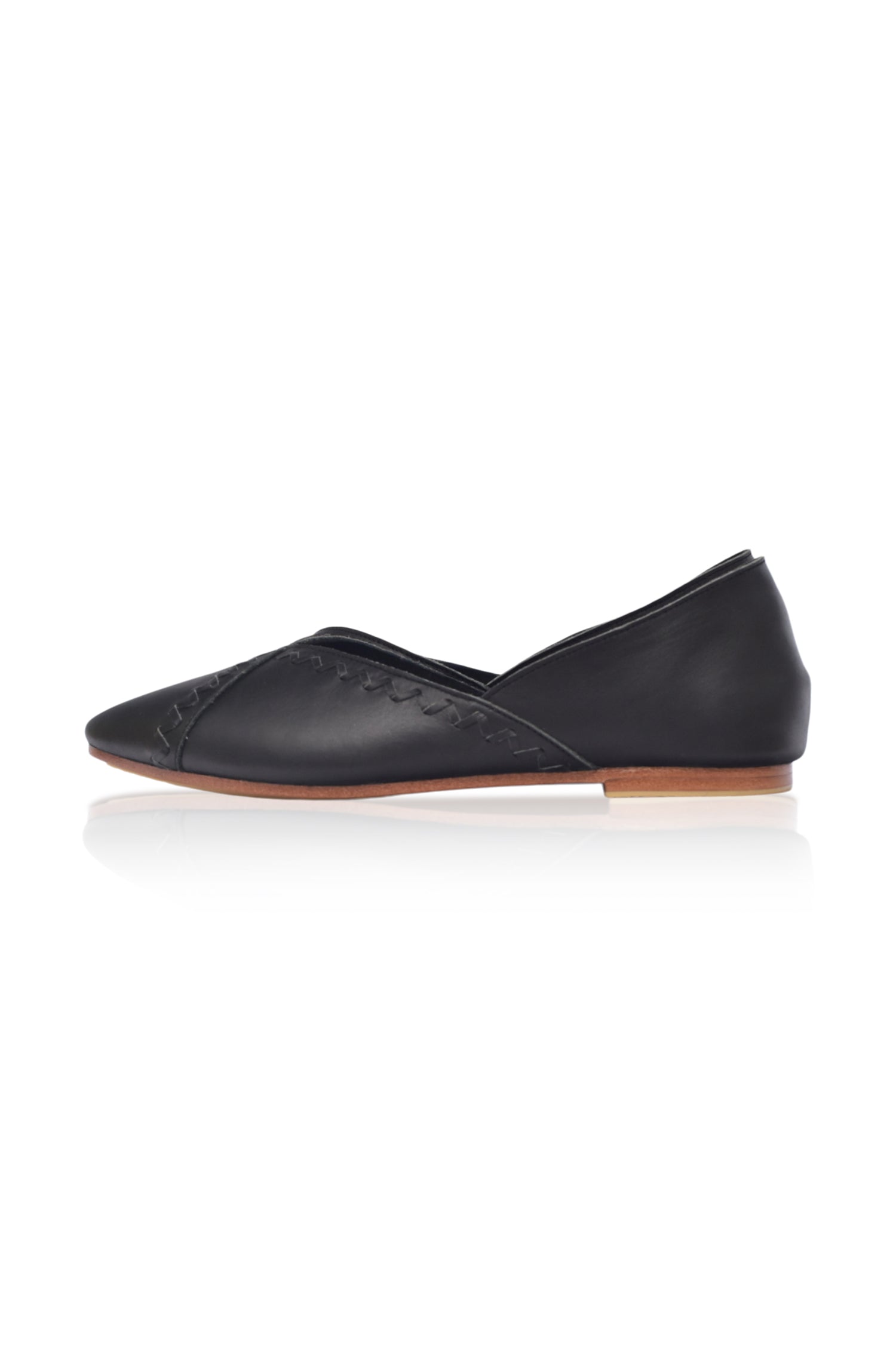 Elle Pointy Toe Leather Ballet Flats in elegant design, showcasing soft leather and pointed toe silhouette.