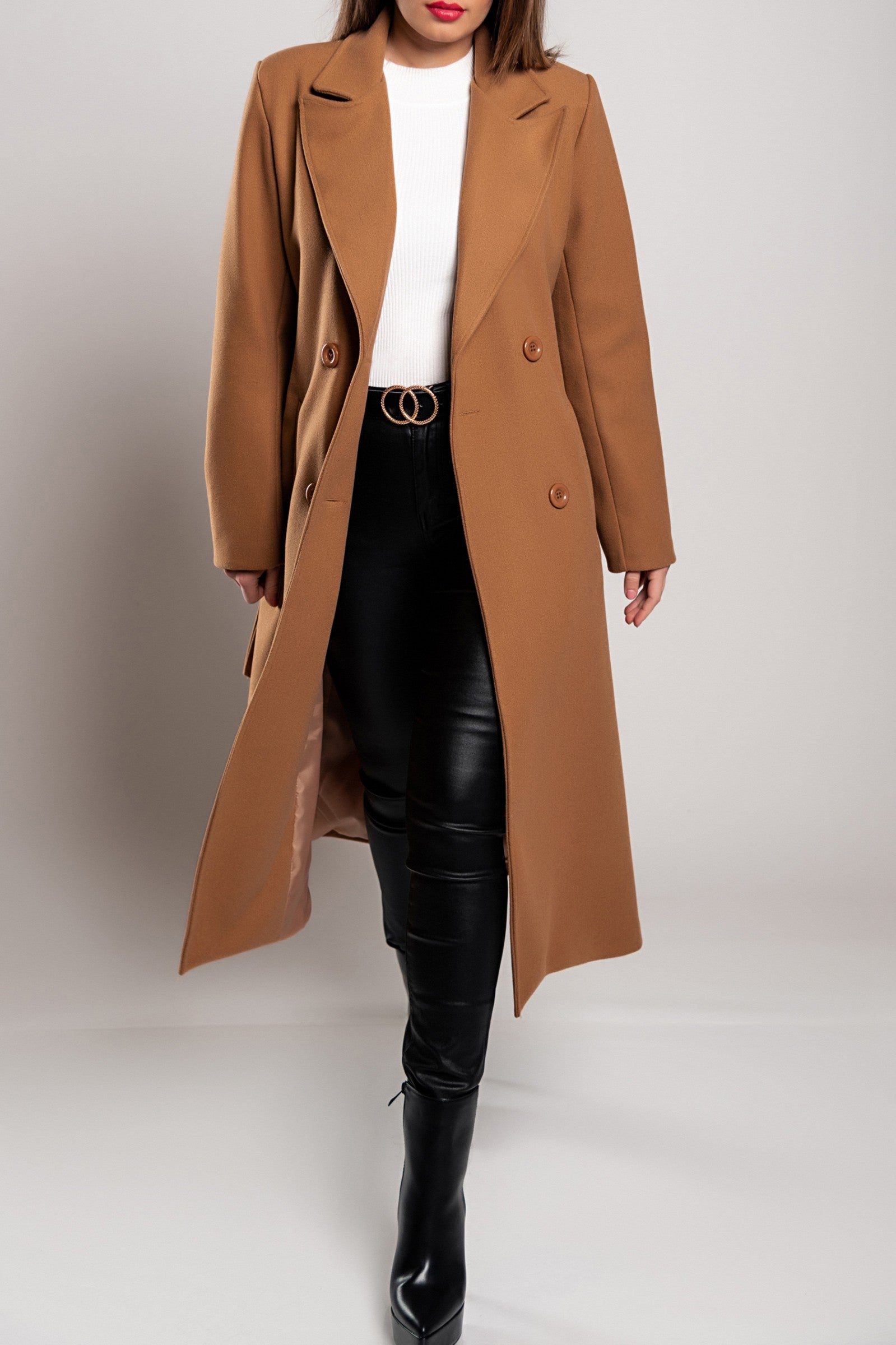 Elegant long camel coat with buttons, featuring a classic collar and decorative belt, made in Italy.