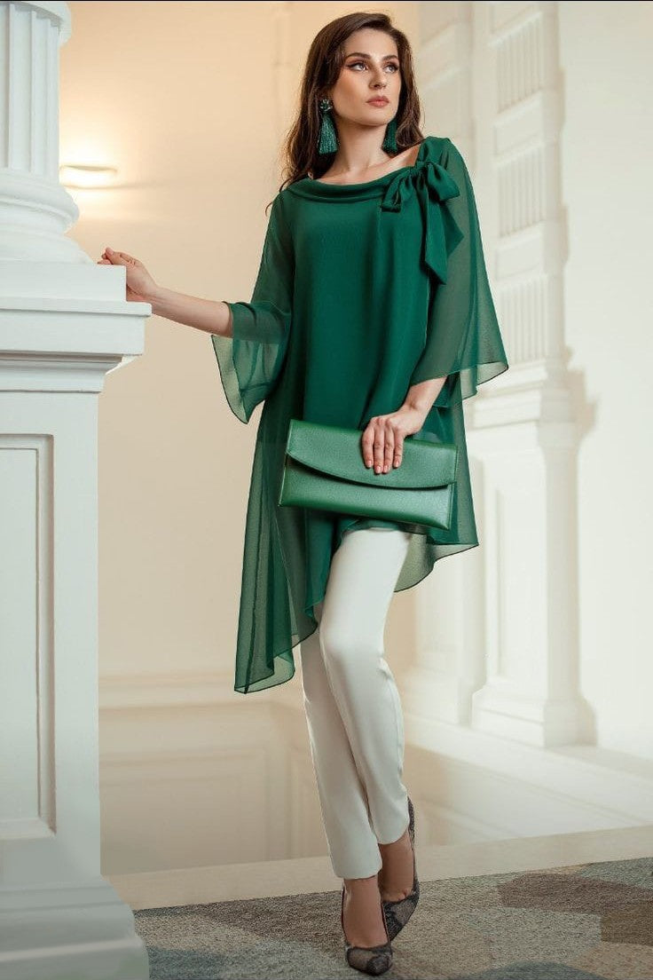 Elegant dark green semi-transparent tunic Ginette with bow tie neckline and loose 3/4 sleeves, perfect for casual or elegant wear.