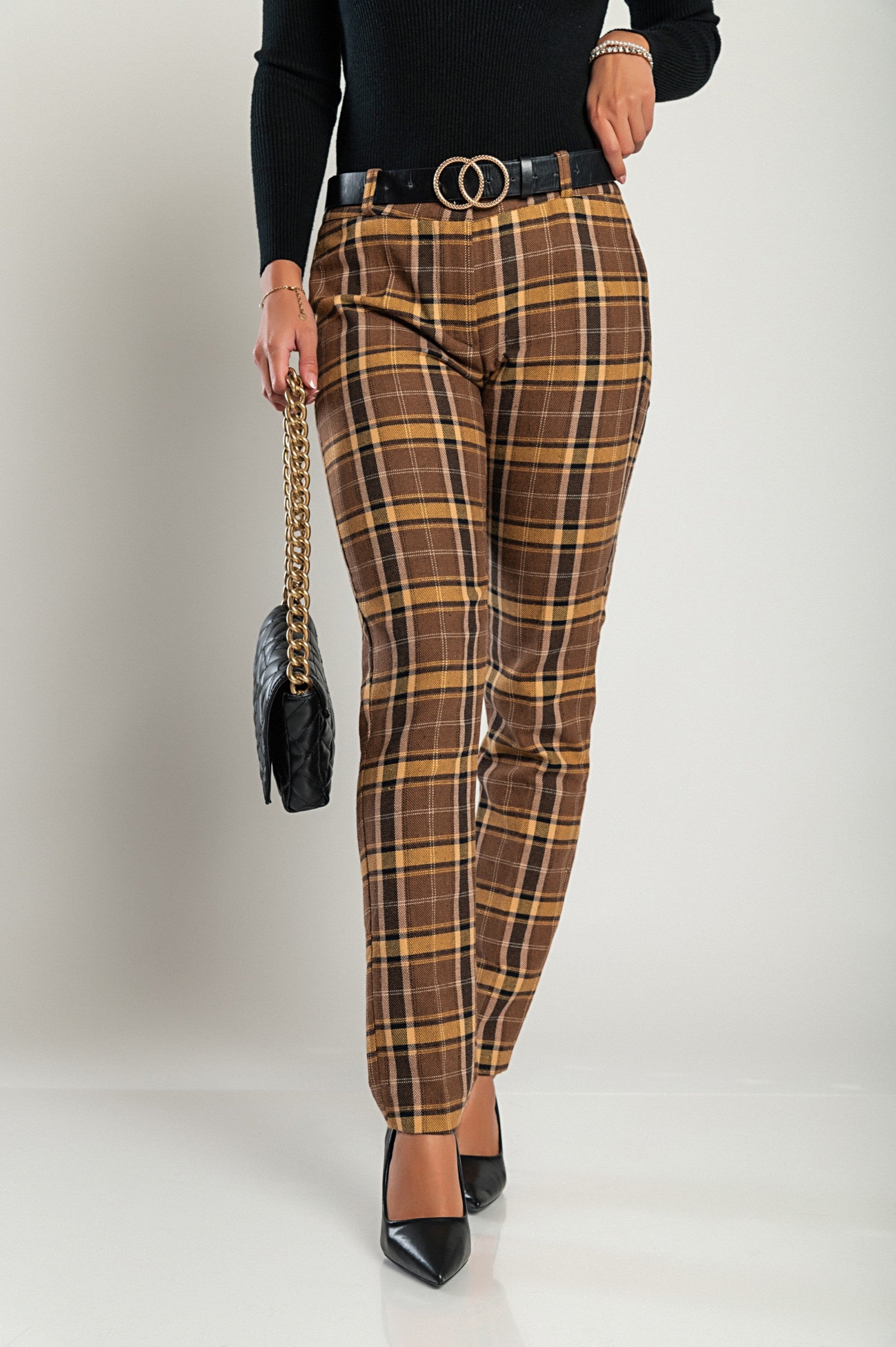 Elegant straight leg long trousers in mustard color, featuring side pockets and zip button closure, designed for comfort and style.