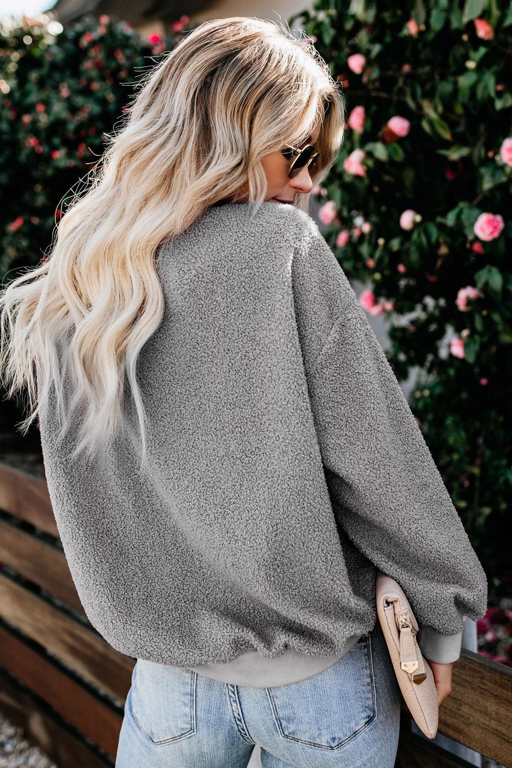 Fashion Gray Terry Thread Cashmere Sweatshirt featuring a cozy pullover style and distinctive terry thread neck, perfect for casual wear.