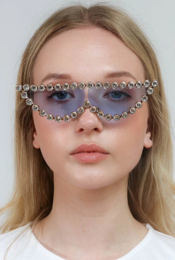 Elegant blue fashion sunglasses with rhinestones and UV400 protection, showcasing a stylish design.