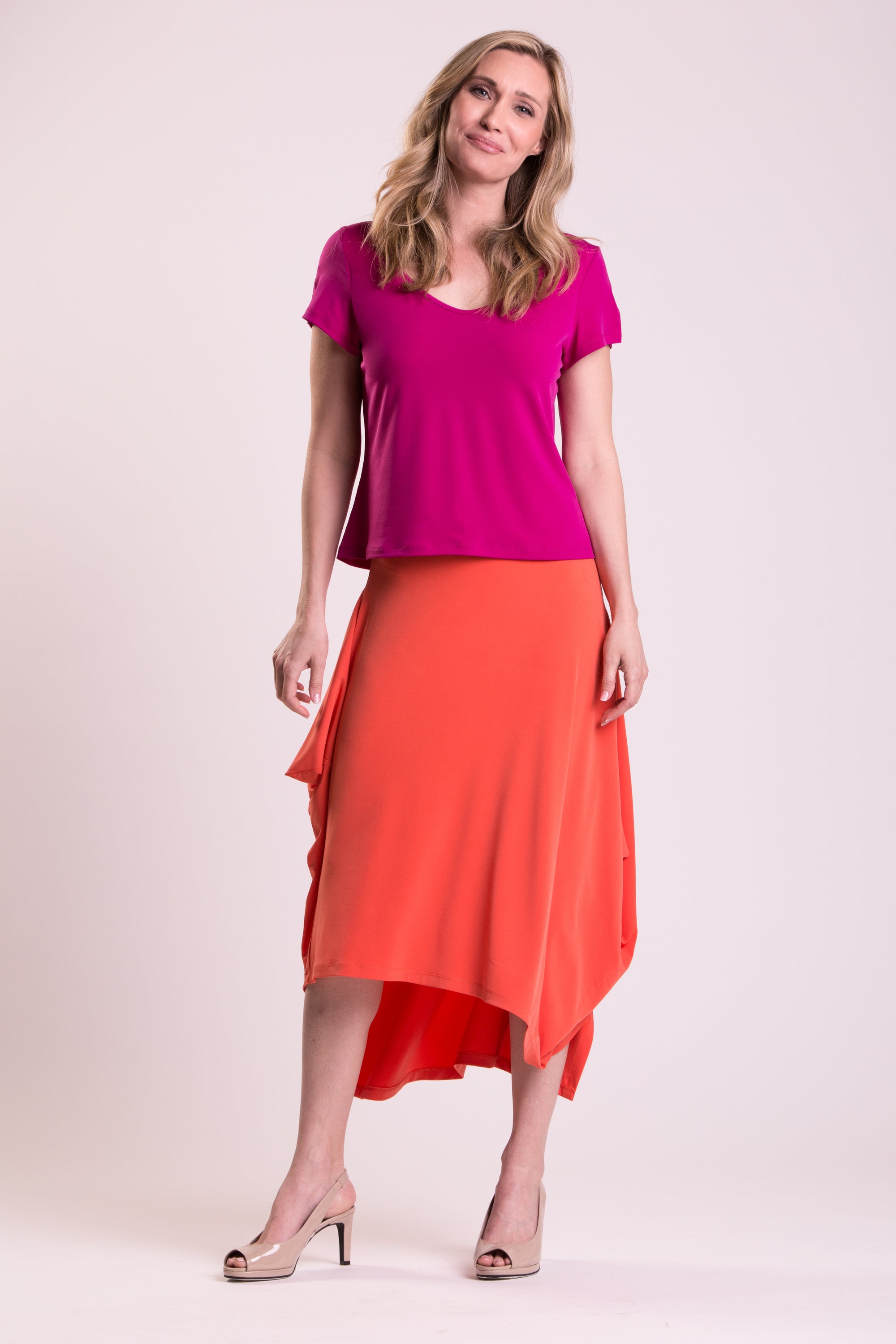 A stylish Fiore Skirt featuring a contemporary cut and soft stretch fabric, perfect for versatile wear.