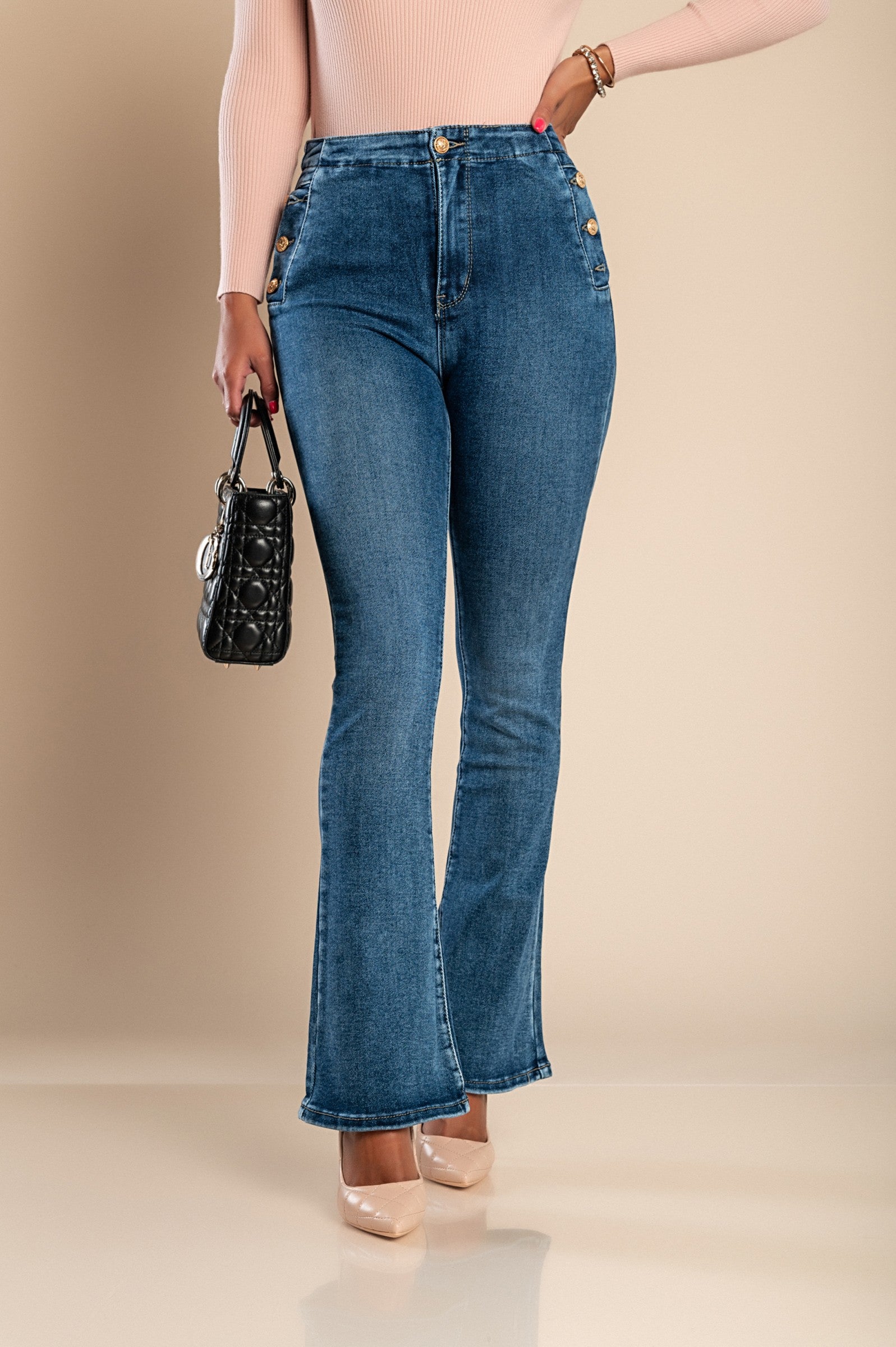 Flared jeans Bera in blue featuring decorative buttons and back pockets, made from high-quality elastic fabric.