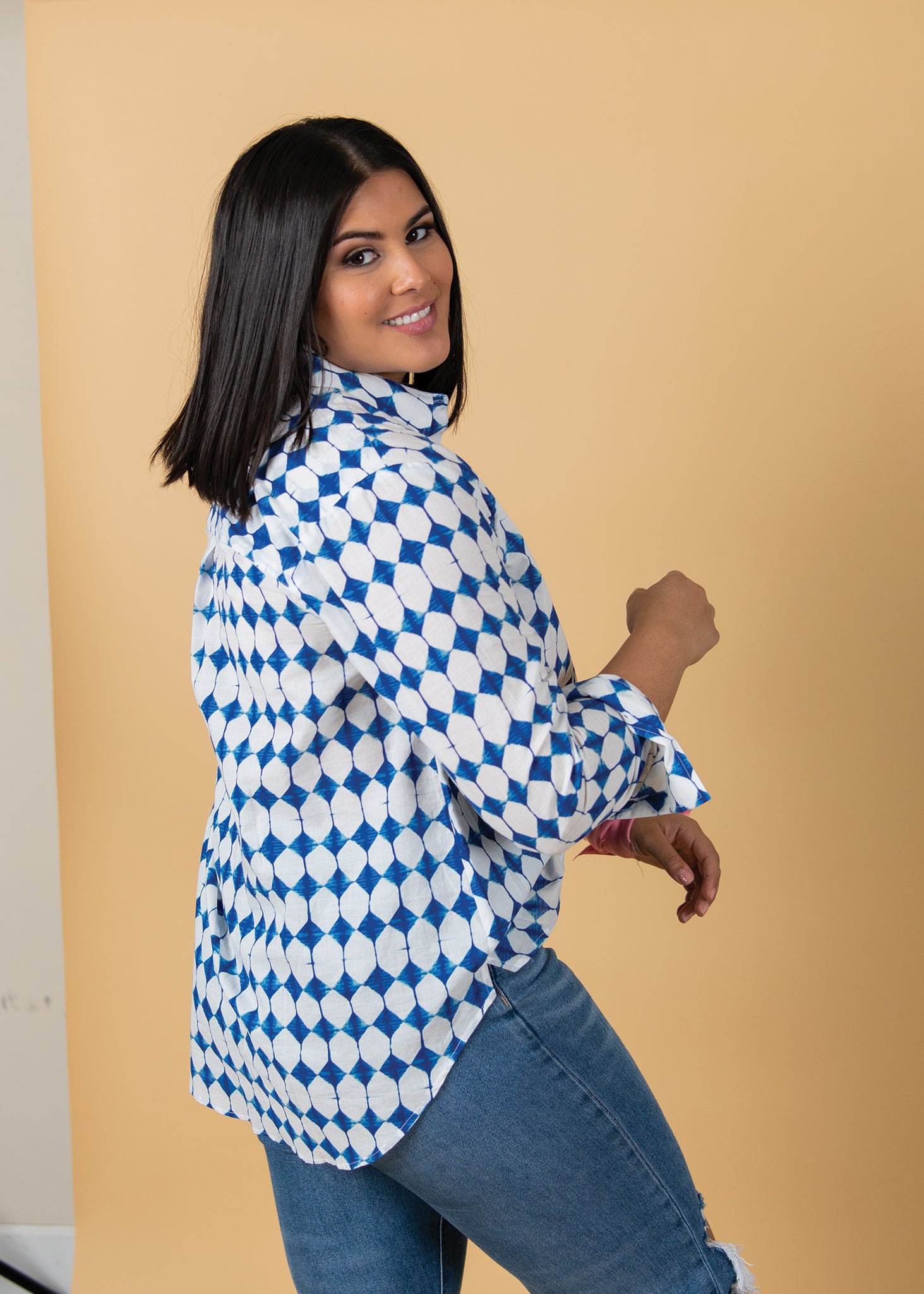 Good Boyfriend Shirt in Shibori Diamonds pattern, showcasing relaxed fit and stylish design.