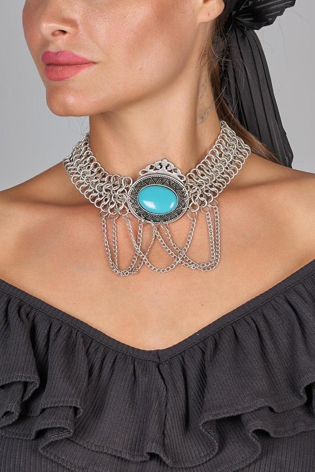 Elegant silver-plated Goddess Choker Necklace made from durable Zamak, featuring an adjustable design for a perfect fit.