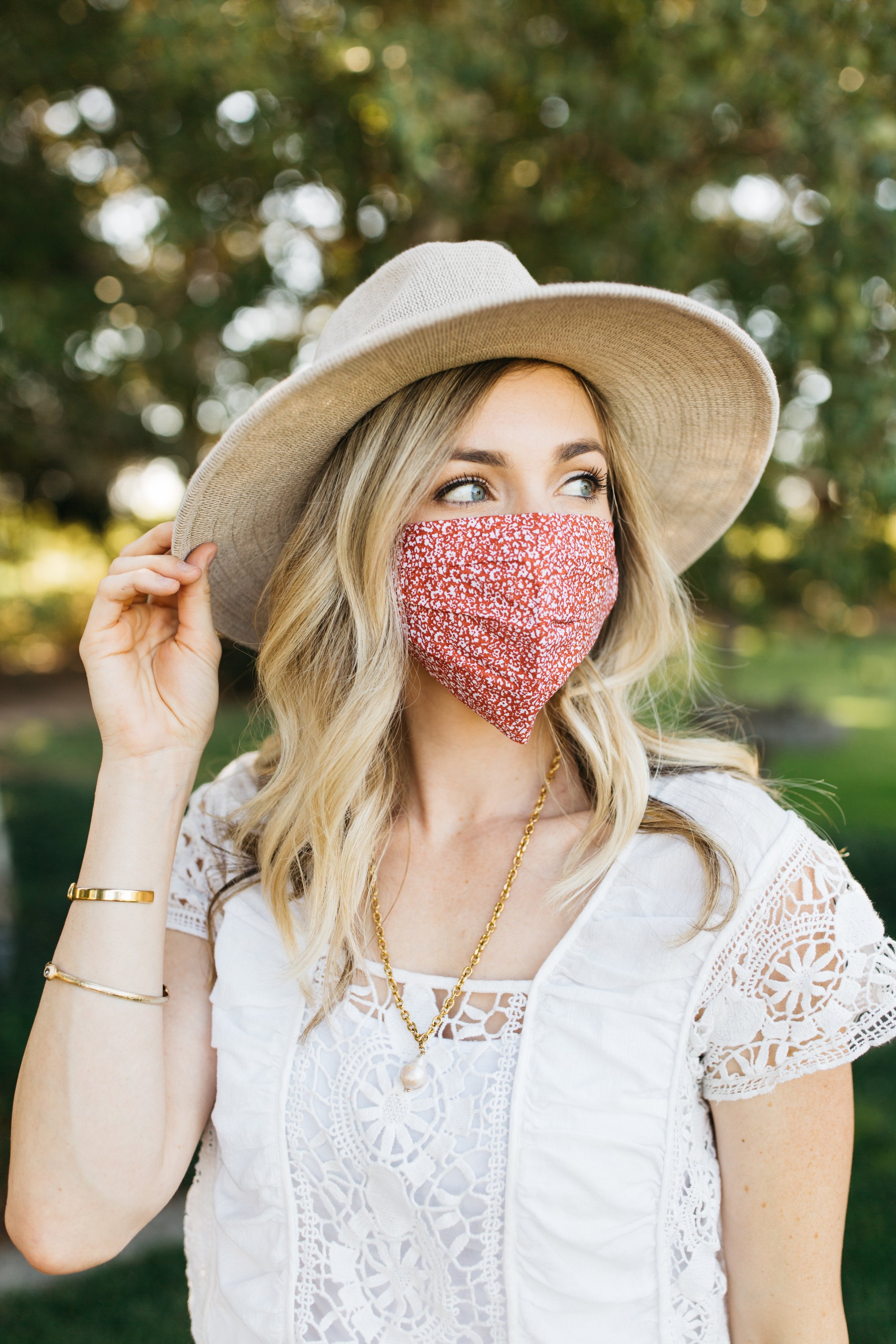 Hilary Face Mask made of breathable cotton with pleats for comfort, featuring a stylish print suitable for all genders.