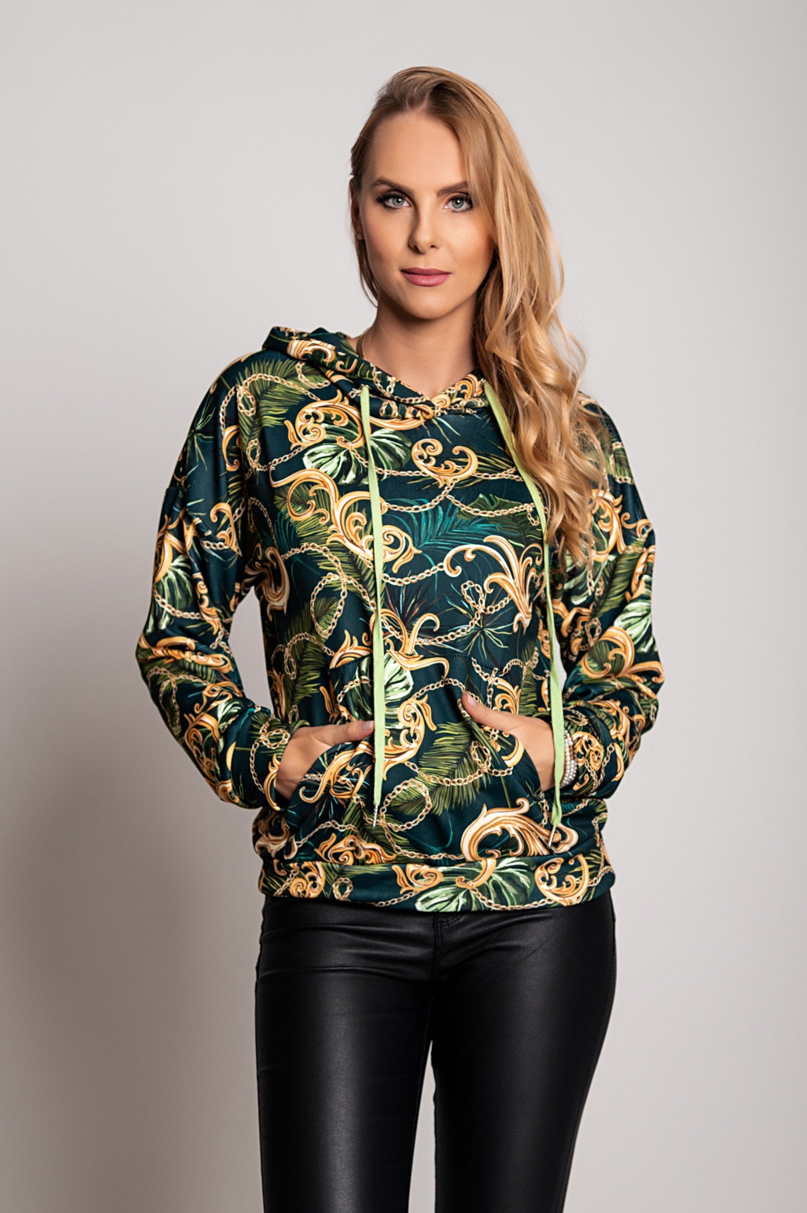 Stylish green Girola hoodie with print, featuring long sleeves, a drawstring hood, and a front pocket, made in Italy.