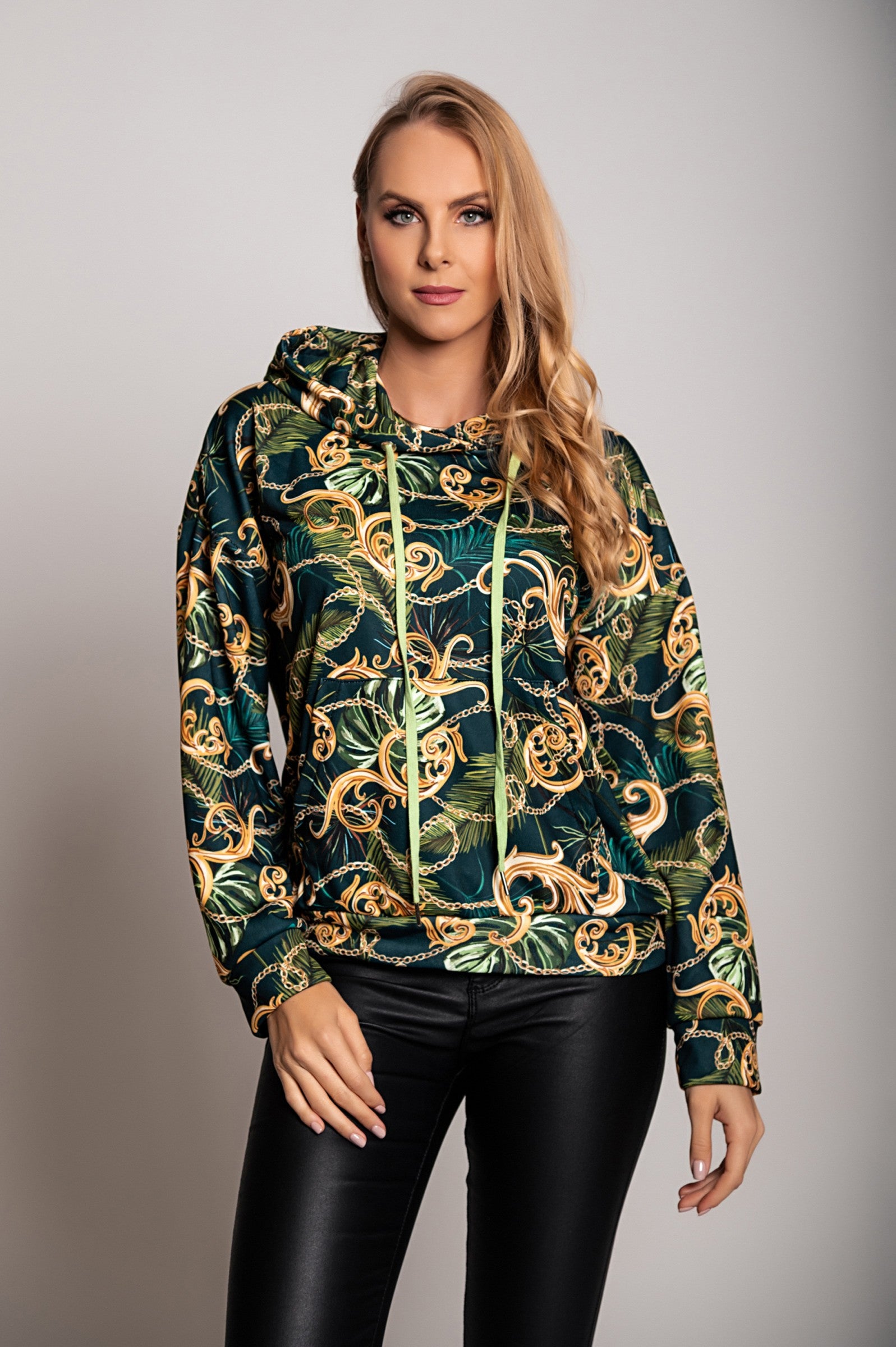 Stylish green Girola hoodie with print, featuring long sleeves, a drawstring hood, and a front pocket, made in Italy.