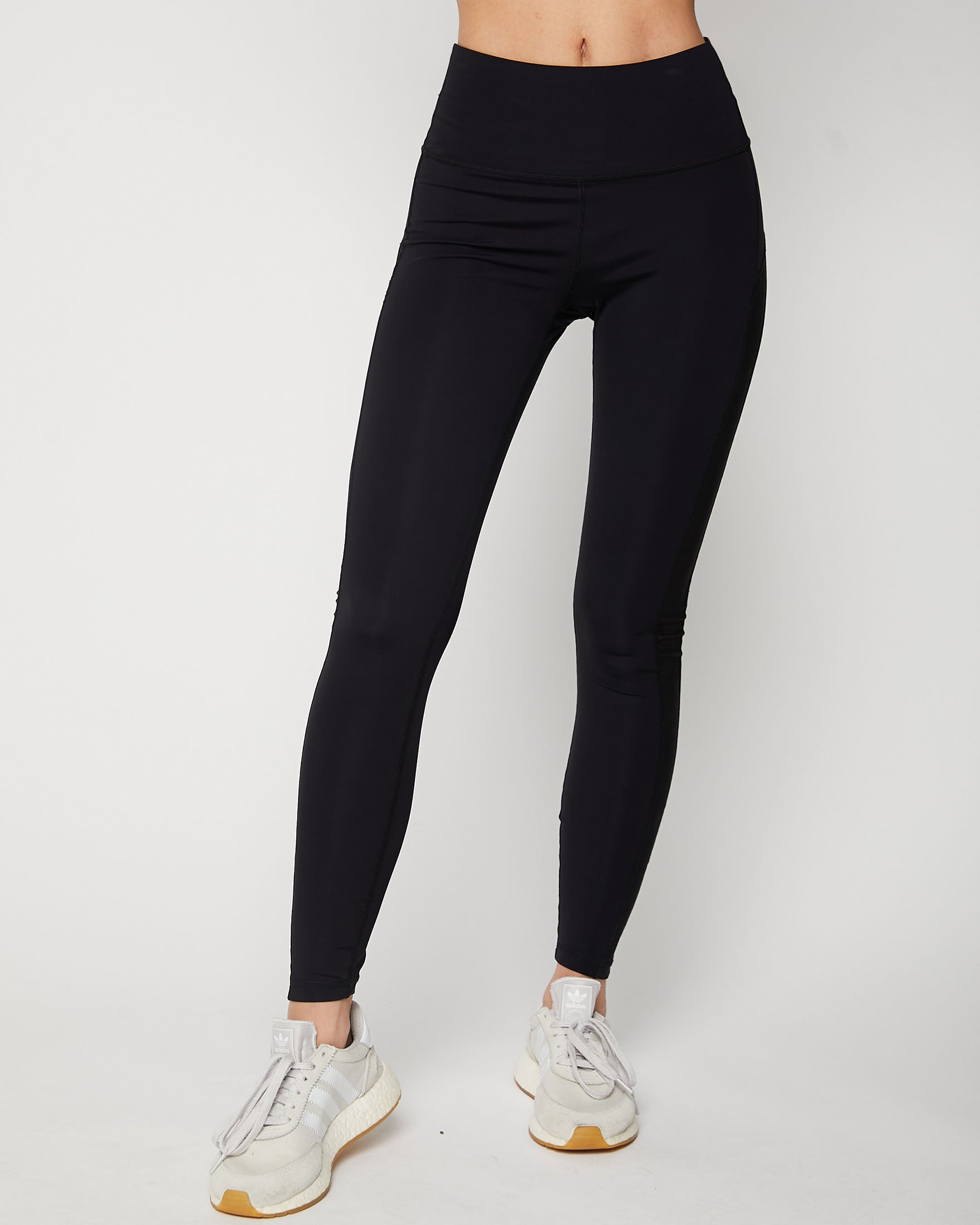 Incline Silkiflex™ Leggings in high waist design featuring side mesh detail, perfect for workouts and casual wear.