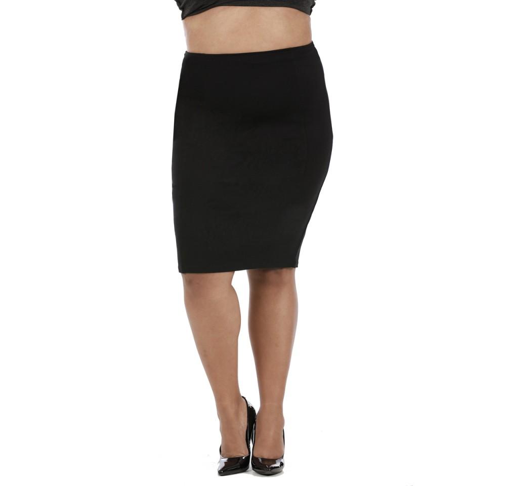 InstantFigure Curvy Plus Size Short Pencil Skirt in black, featuring a curve-hugging silhouette and elastic waist, perfect for various occasions.