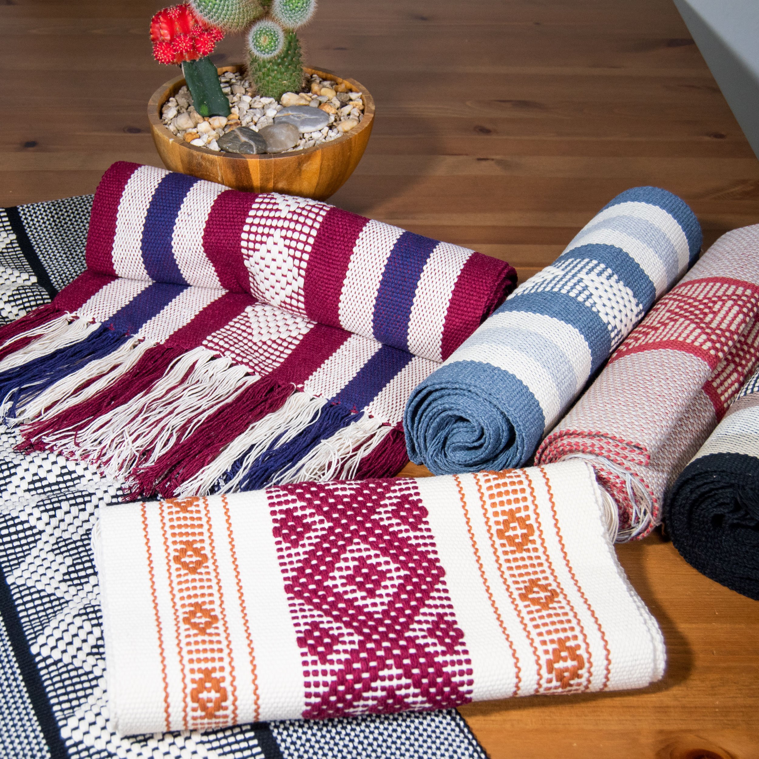 Jalieza Geometric Woven Table Runner featuring a diamond design in blue, handmade in Oaxaca, Mexico.