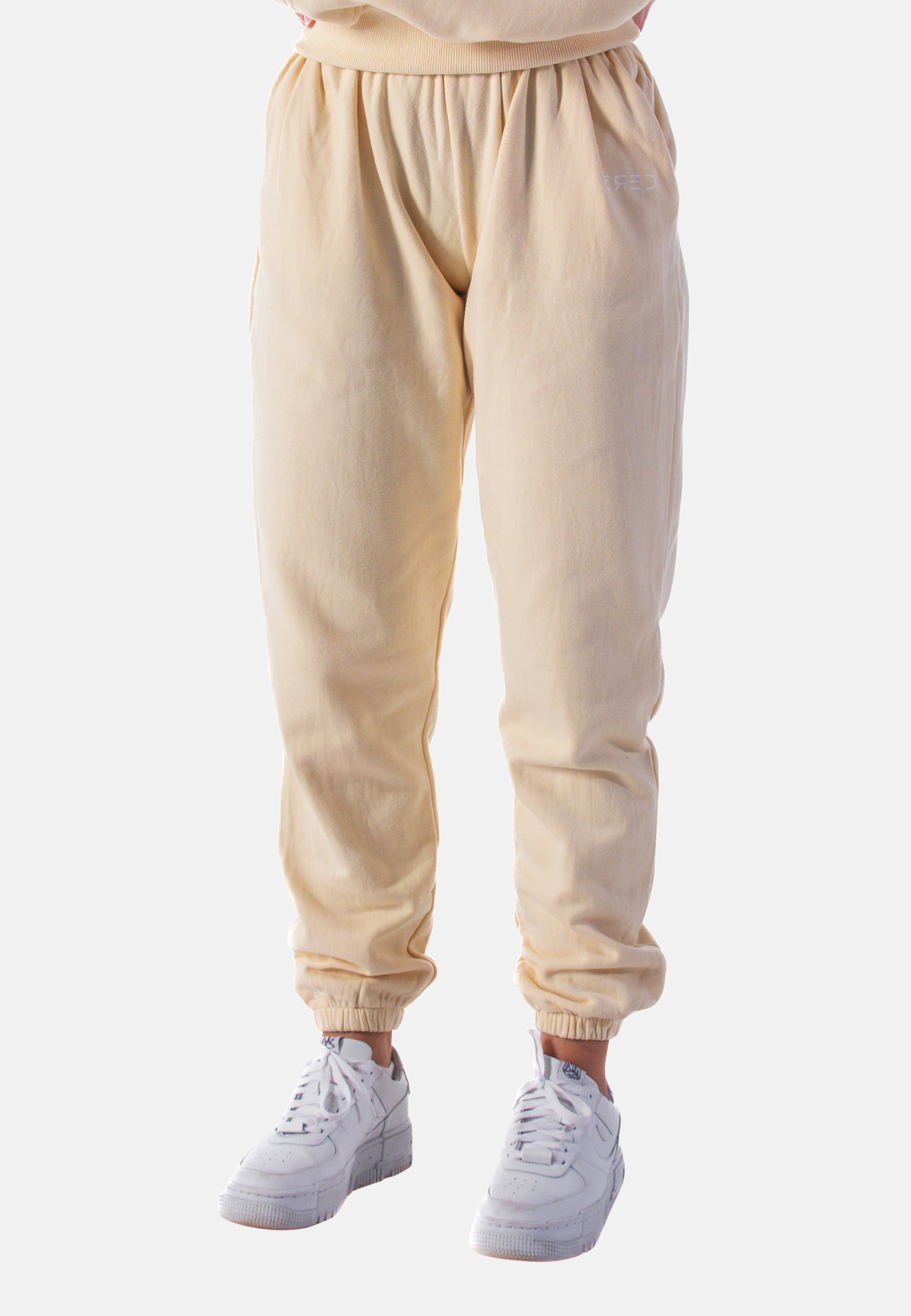 Stylish yellow Jogger Static for women, showcasing a comfortable fit and modern design.