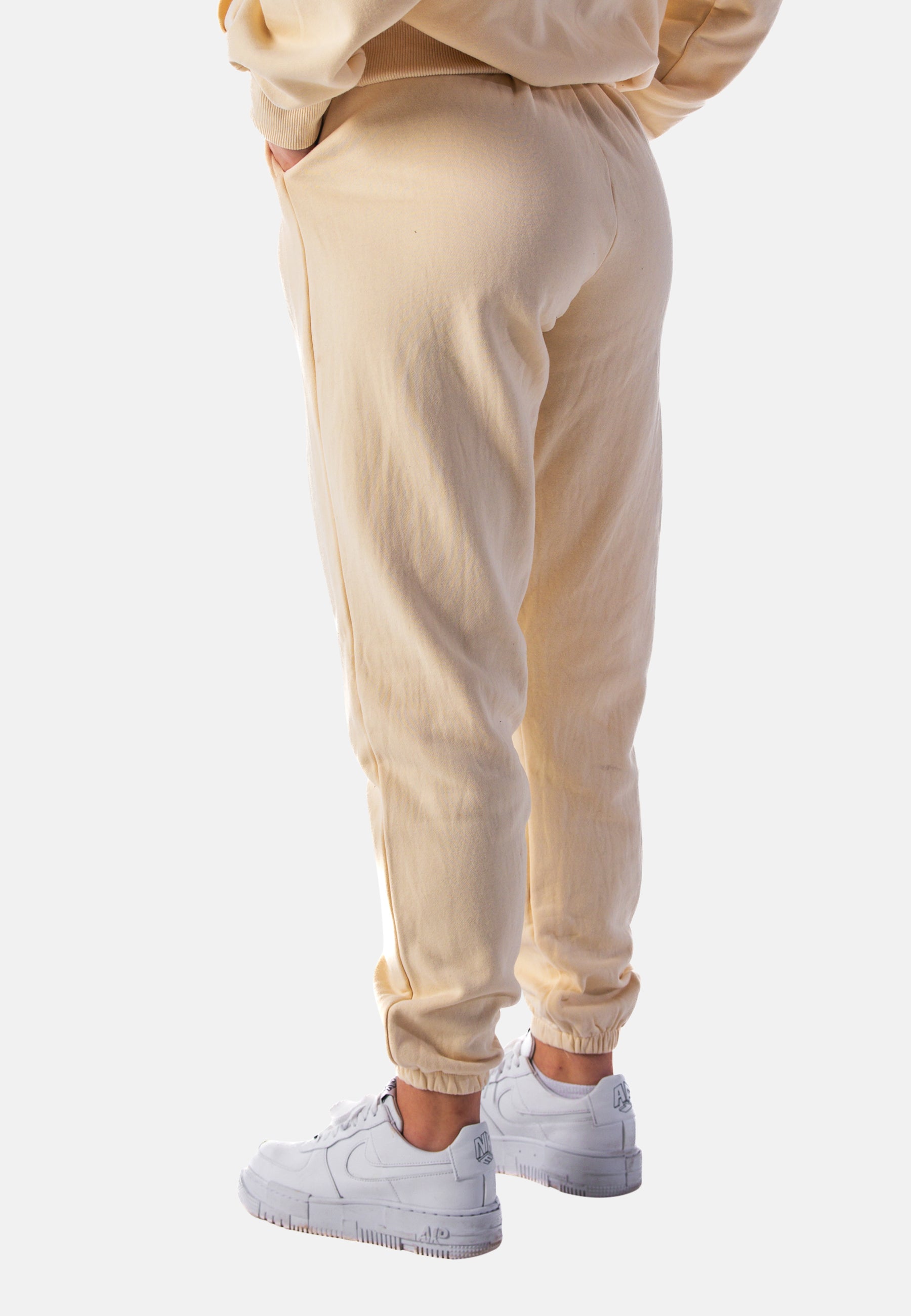 Stylish yellow Jogger Static for women, showcasing a comfortable fit and modern design.