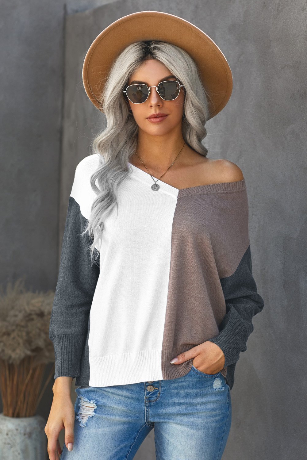 Khaki V-neck Color Block Loose Sweater with relaxed fit and long sleeves, showcasing a stylish color block design.