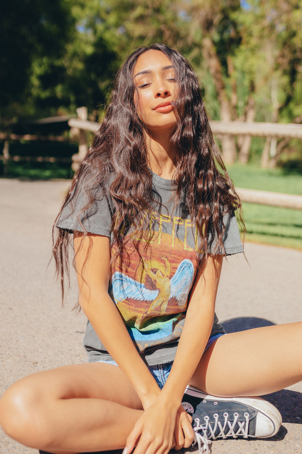 Led Zeppelin Sunkissed Classic Tee in organic cotton, featuring a vintage sun-kissed look, perfect for music lovers.