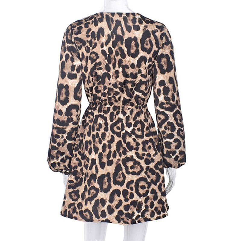 A stylish leopard print off shoulder dress featuring a V-neckline and lantern sleeves, perfect for autumn outings.