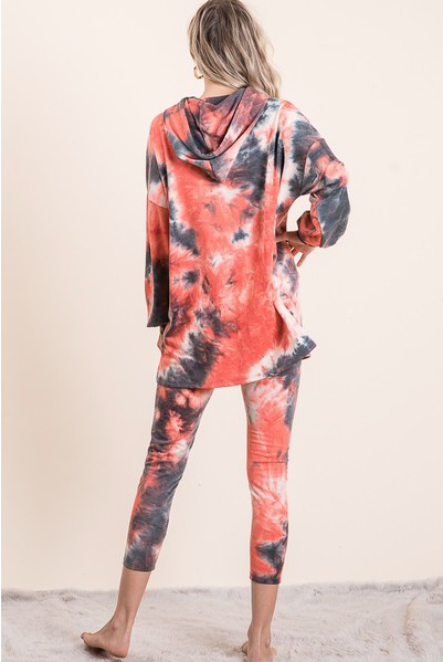 Liliana Hooded Tie Dye Yoga Set featuring a stylish hooded top and matching bottoms in a vibrant tie-dye pattern.