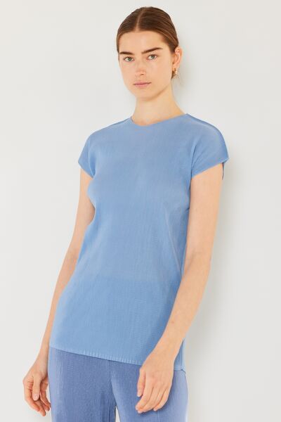 Marina West Swim Rib Pleated Cap Sleeve Top featuring ribbed texture and pleated details, perfect for stylish and versatile outfits.