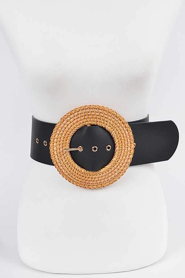 Oversize Bamboo Weaved Circle Buckle Fashion Belt showcasing its unique design and adjustable features.