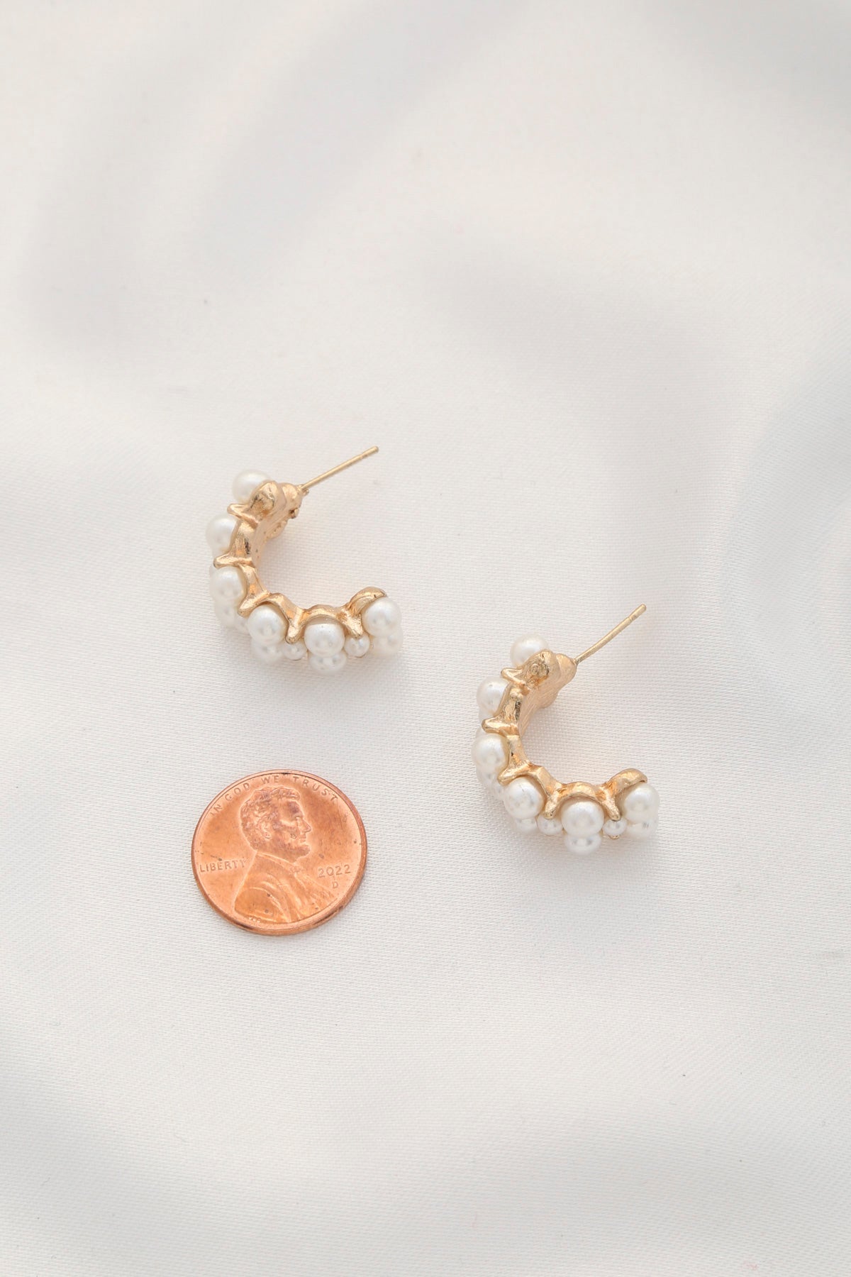 Elegant Pearl Bead Open Circle Earring featuring delicate pearl beads and a radiant gold finish, perfect for any occasion.