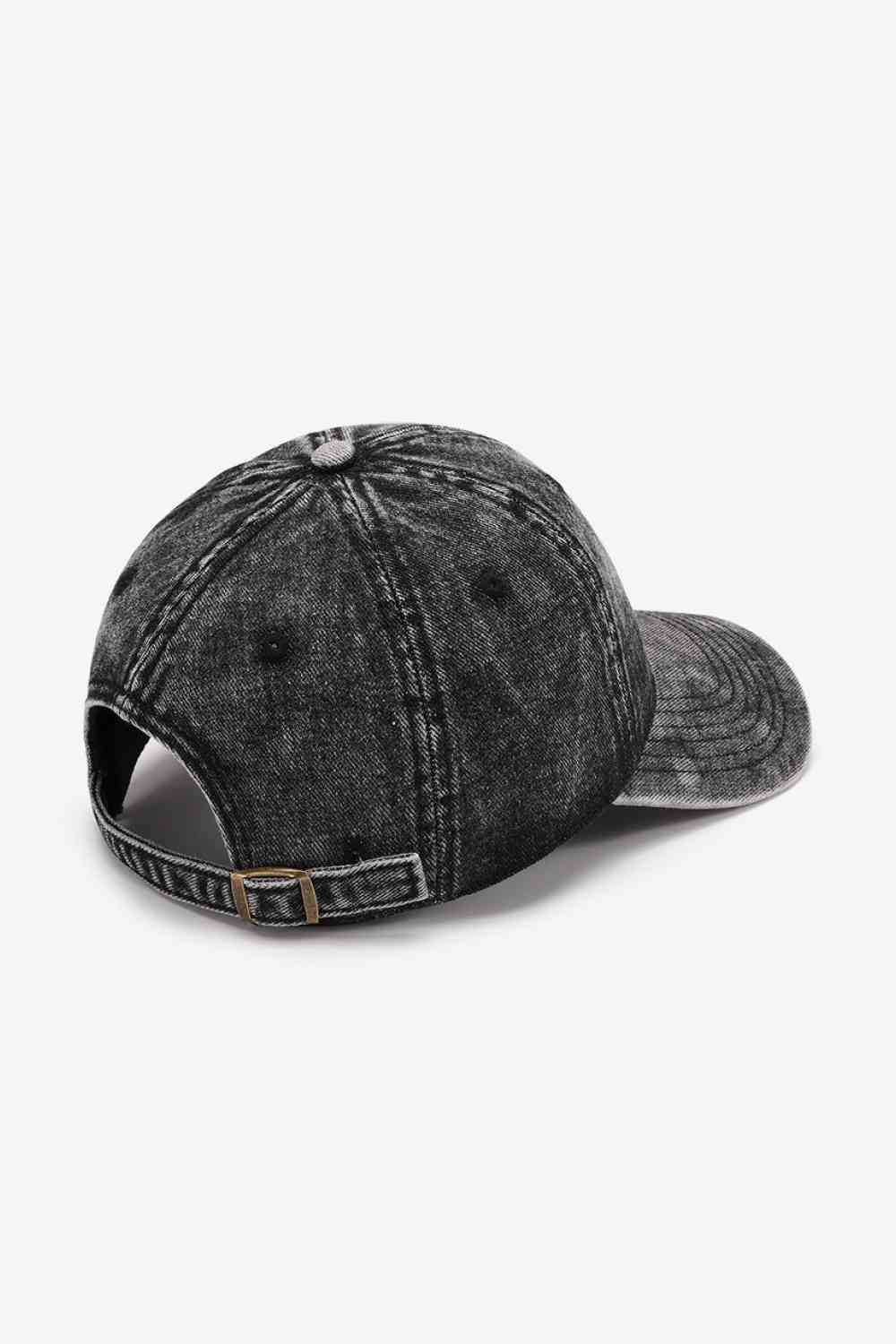 Plain adjustable baseball cap made of 100% cotton, featuring a solid pattern and adjustable strap for a comfortable fit.