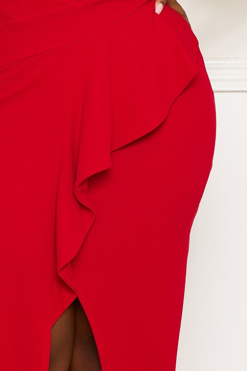 A stylish Pleated Detail Tube Top Plus Maxi Dress in vibrant red, featuring a pleated design, ruffle and slit on the front, and a zipper back.