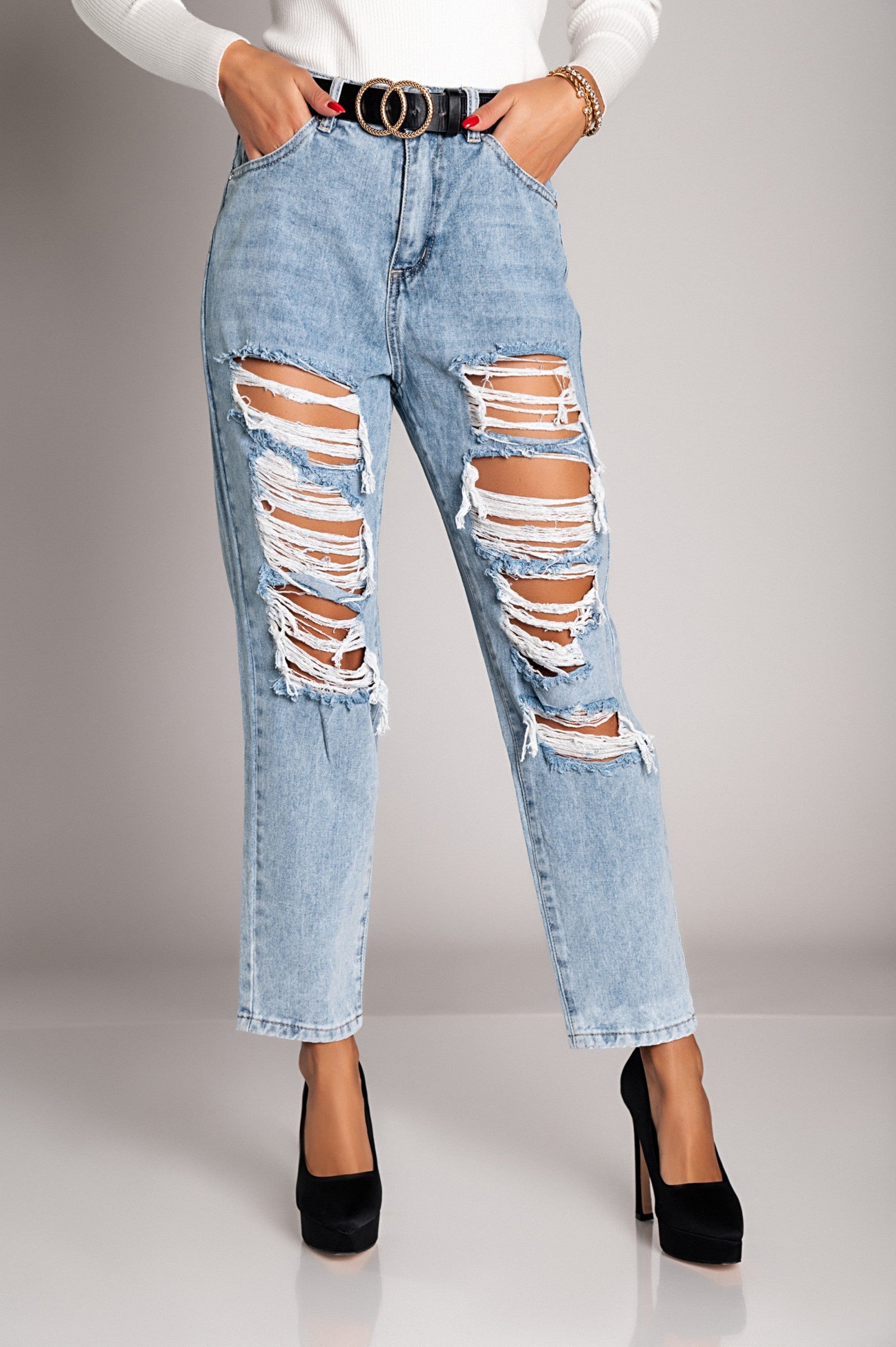 Light blue ripped straight jeans Volenta with front and back pockets, featuring a button and zipper closure.