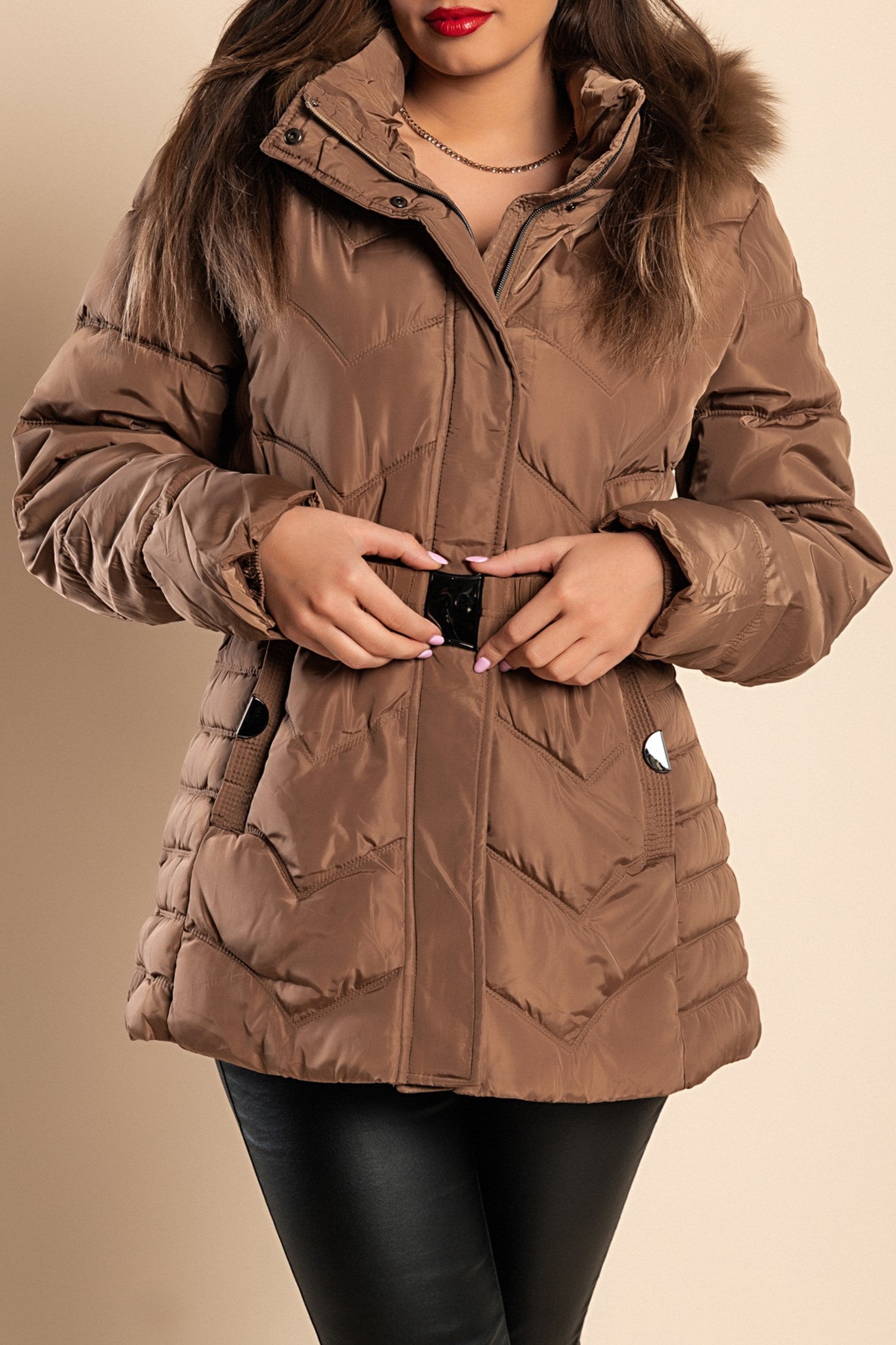 Plus size short padded winter jacket in camel color with hood and synthetic fur, featuring a zip closure and side pockets.