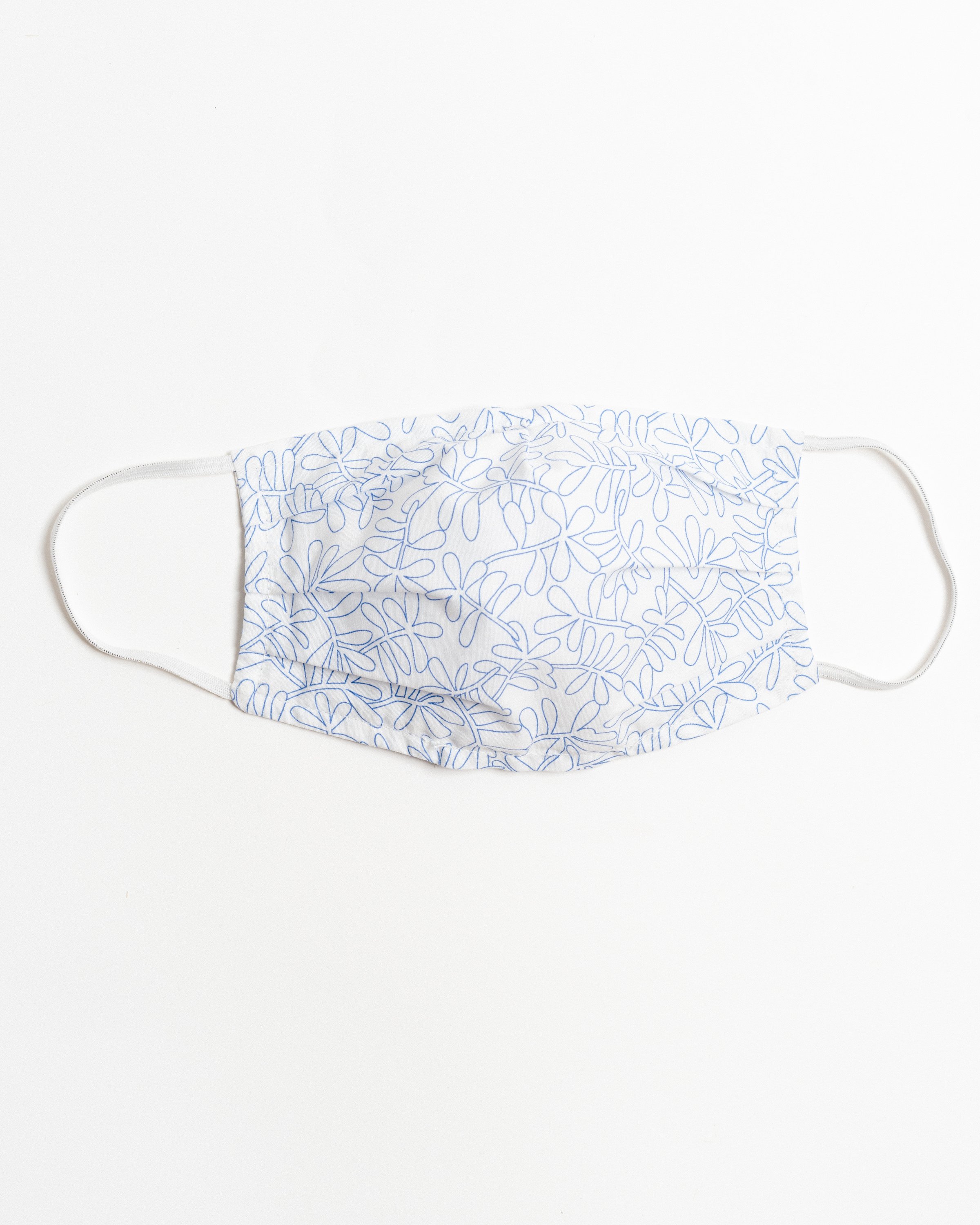 Silverlake Face Mask made of breathable cotton with pleats for comfort, featuring a pocket for filters and elastic ear straps.